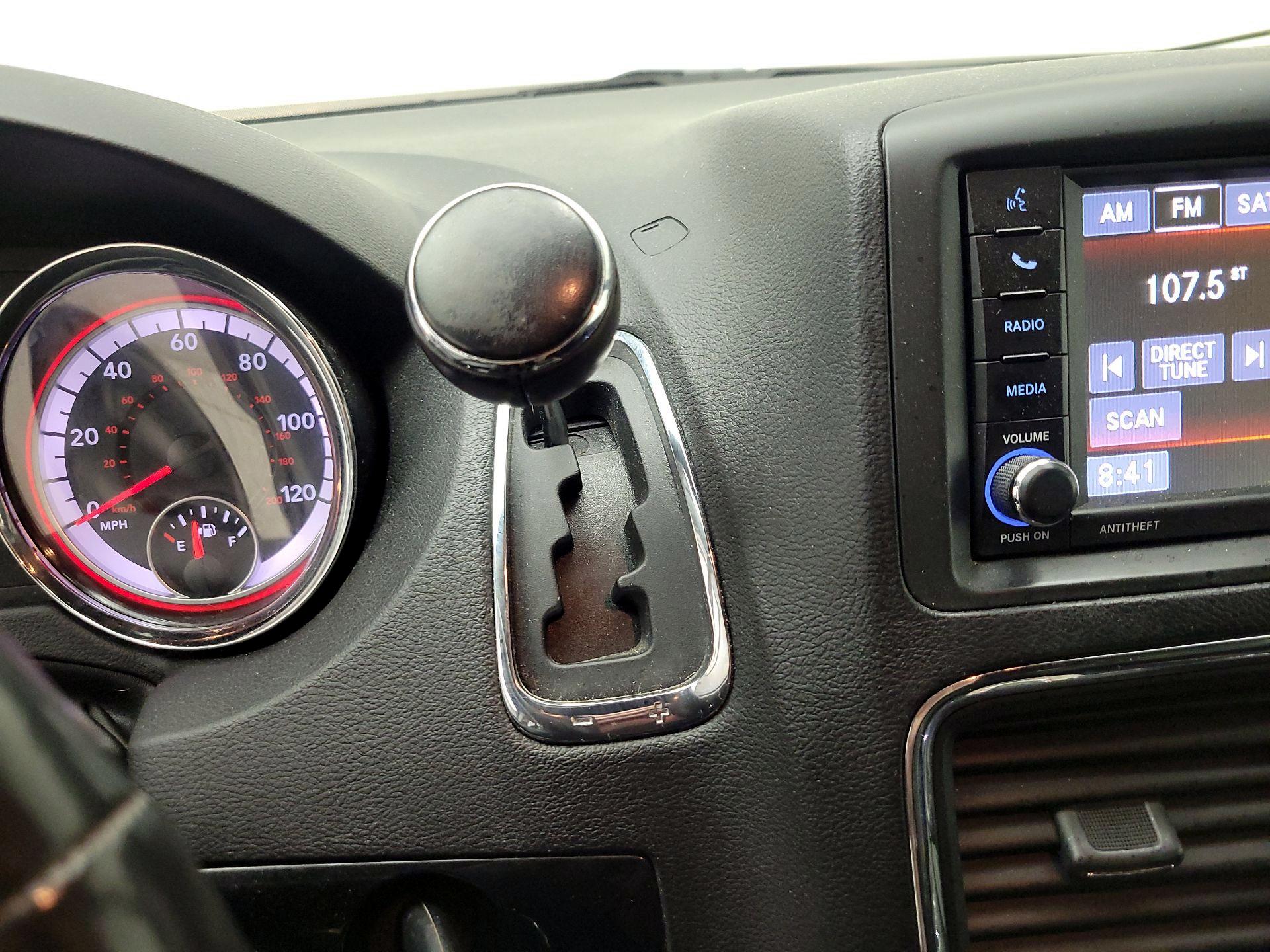 Thumbnail: 2019 Dodge Grand Caravan - 17