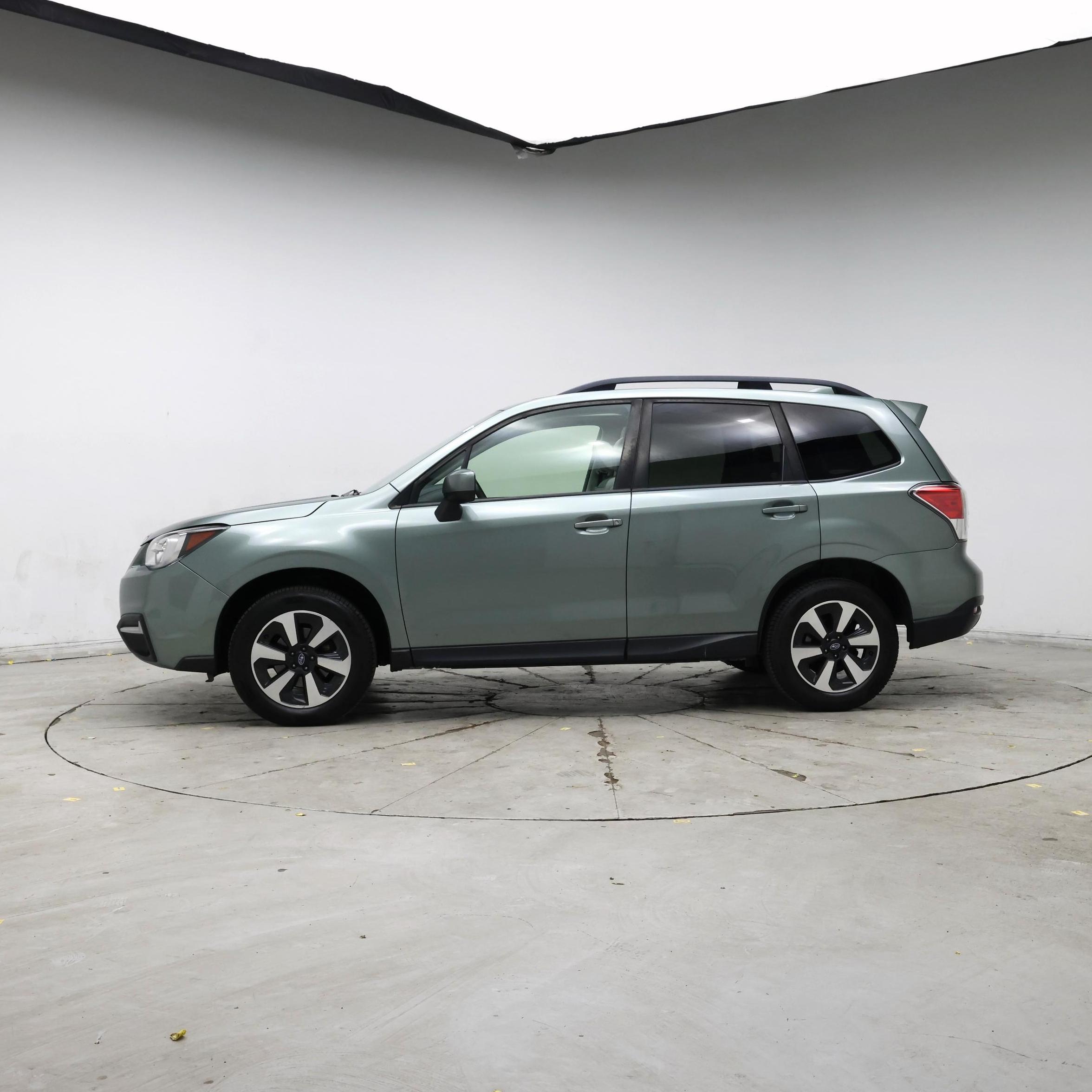 Thumbnail: 2017 Subaru Forester - 3