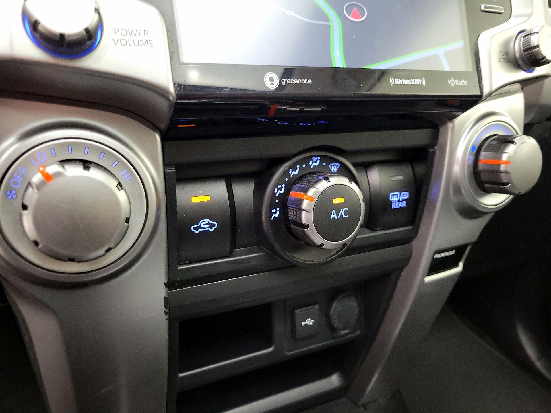 Thumbnail: 2020 Toyota 4Runner - 17