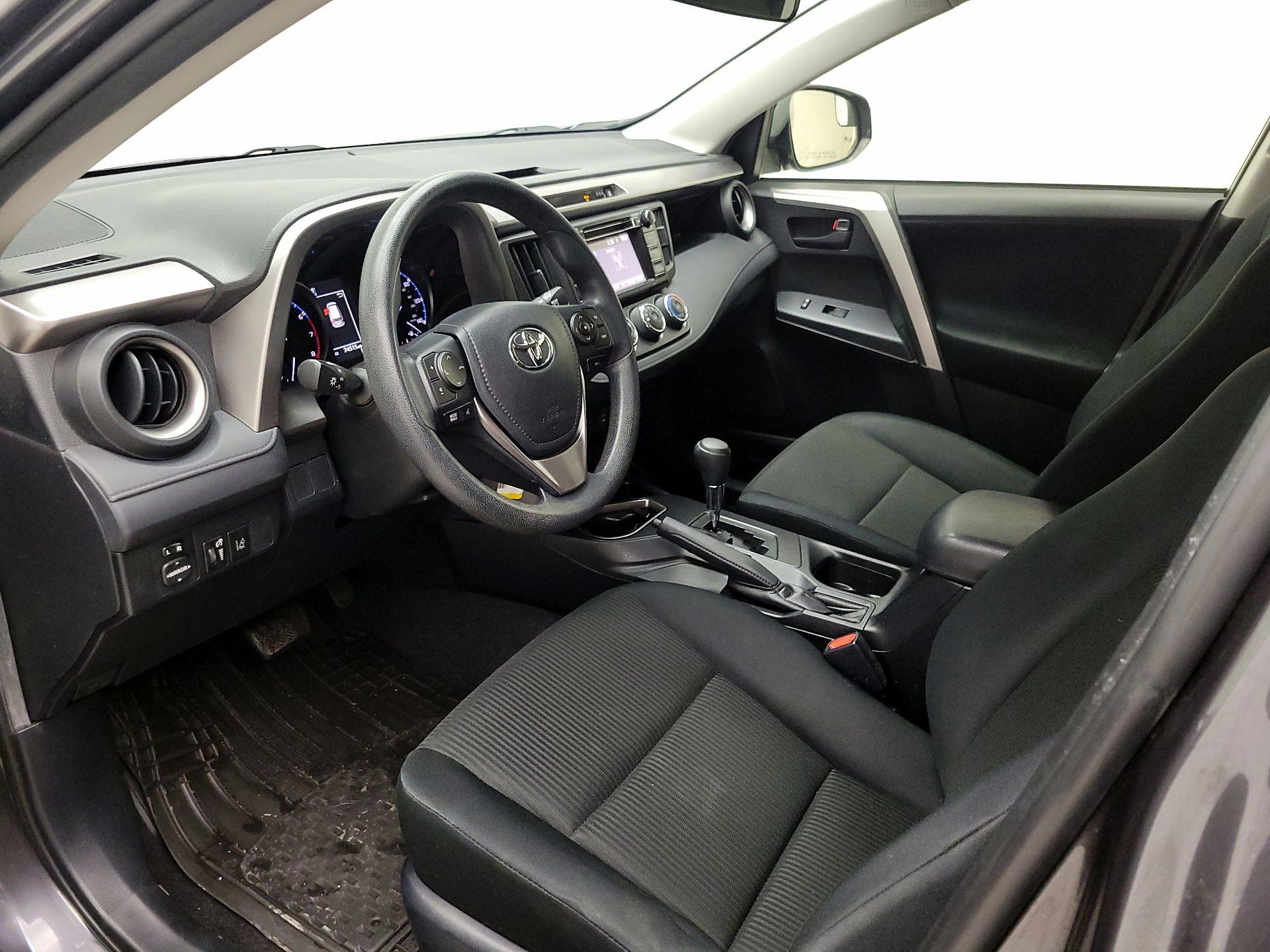 Thumbnail: 2017 Toyota RAV4 - 11