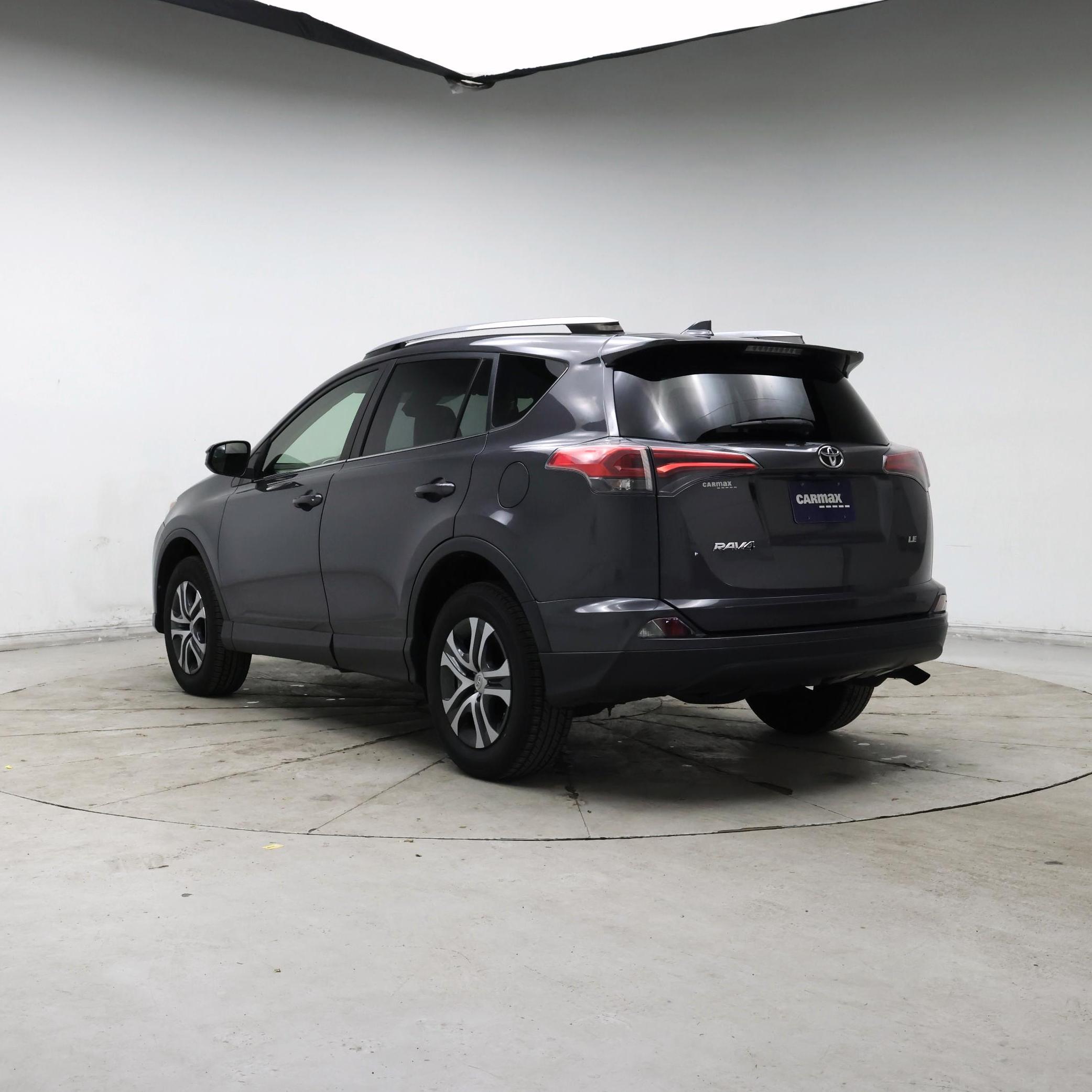 Thumbnail: 2017 Toyota RAV4 - 2