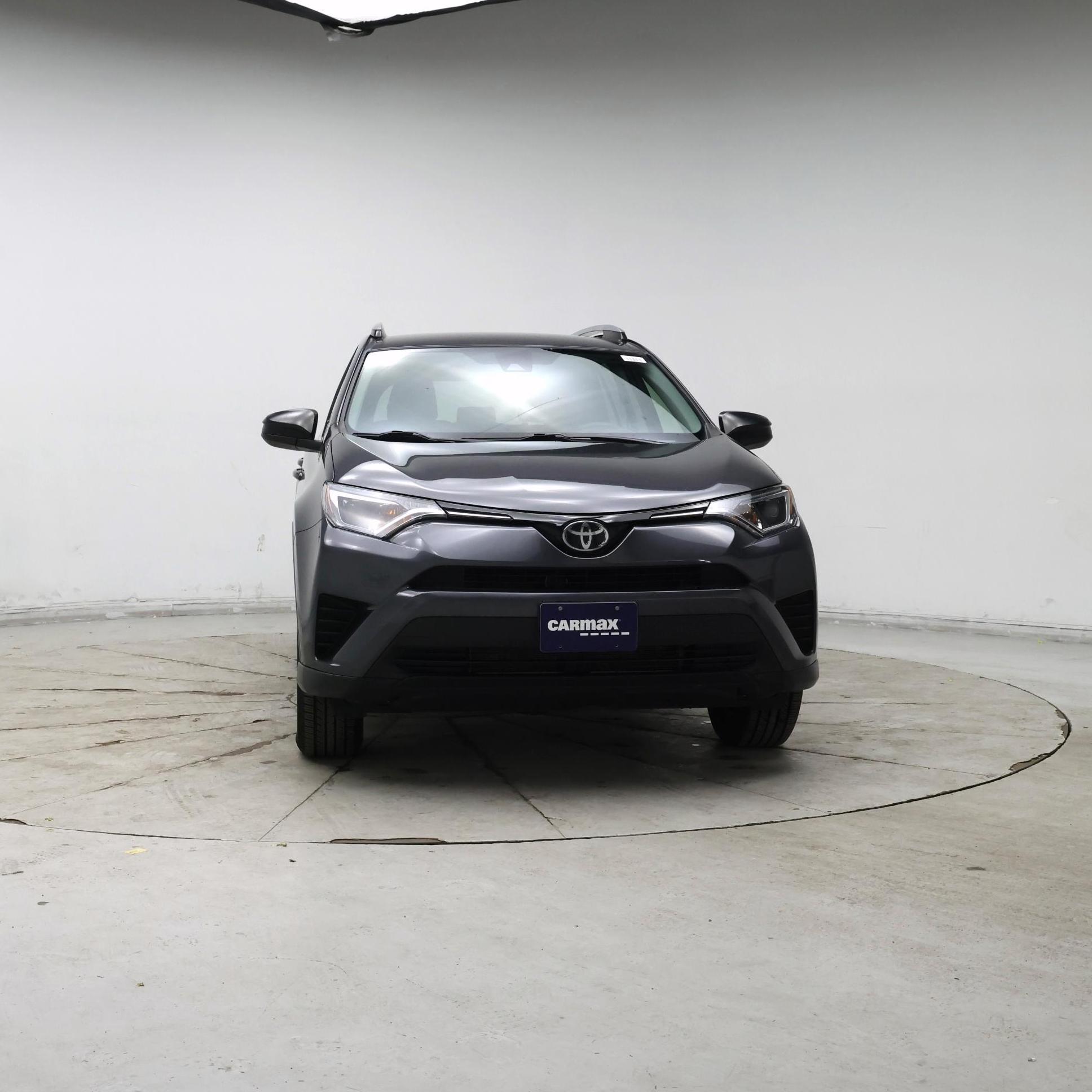 Thumbnail: 2017 Toyota RAV4 - 5