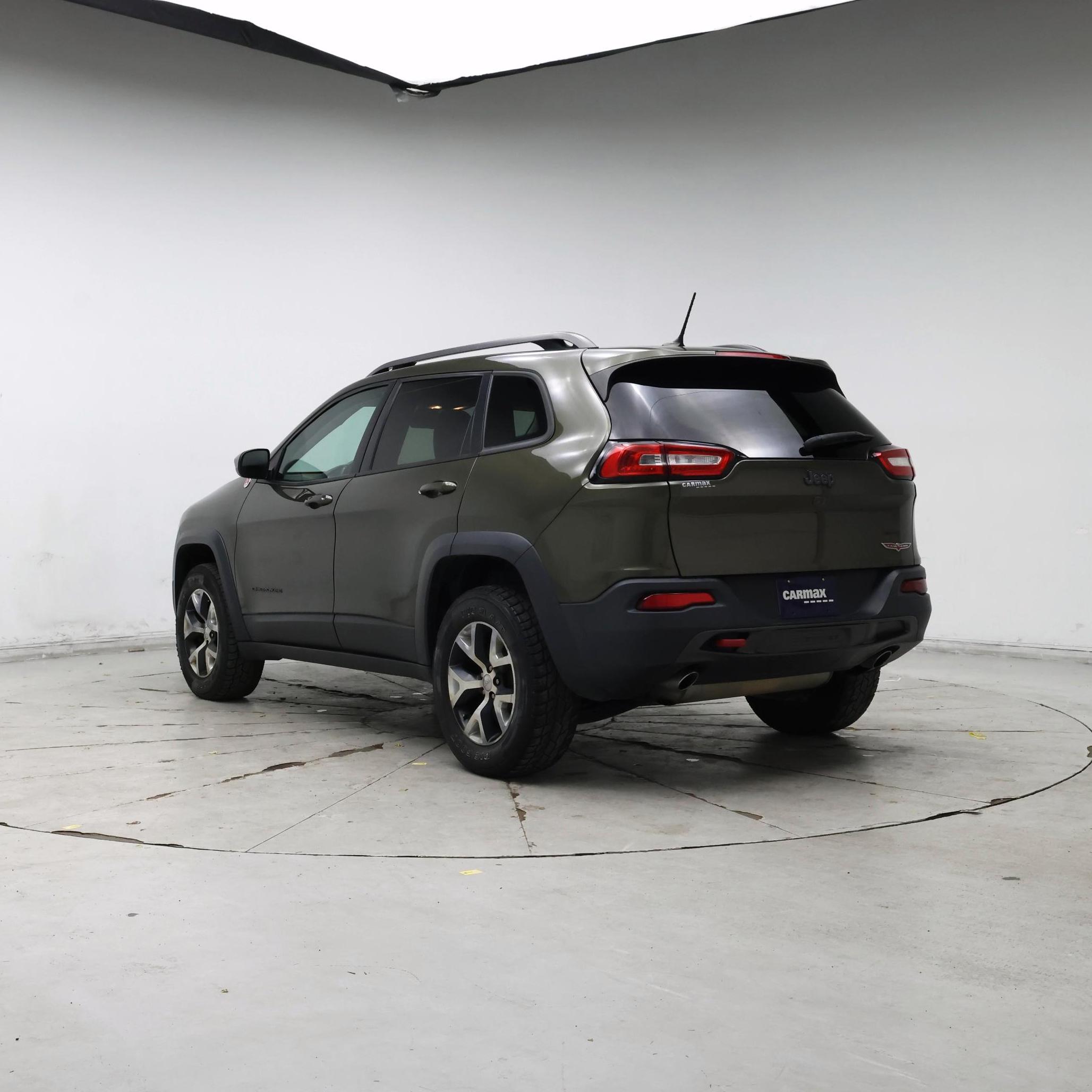 Thumbnail: 2015 Jeep Cherokee - 2