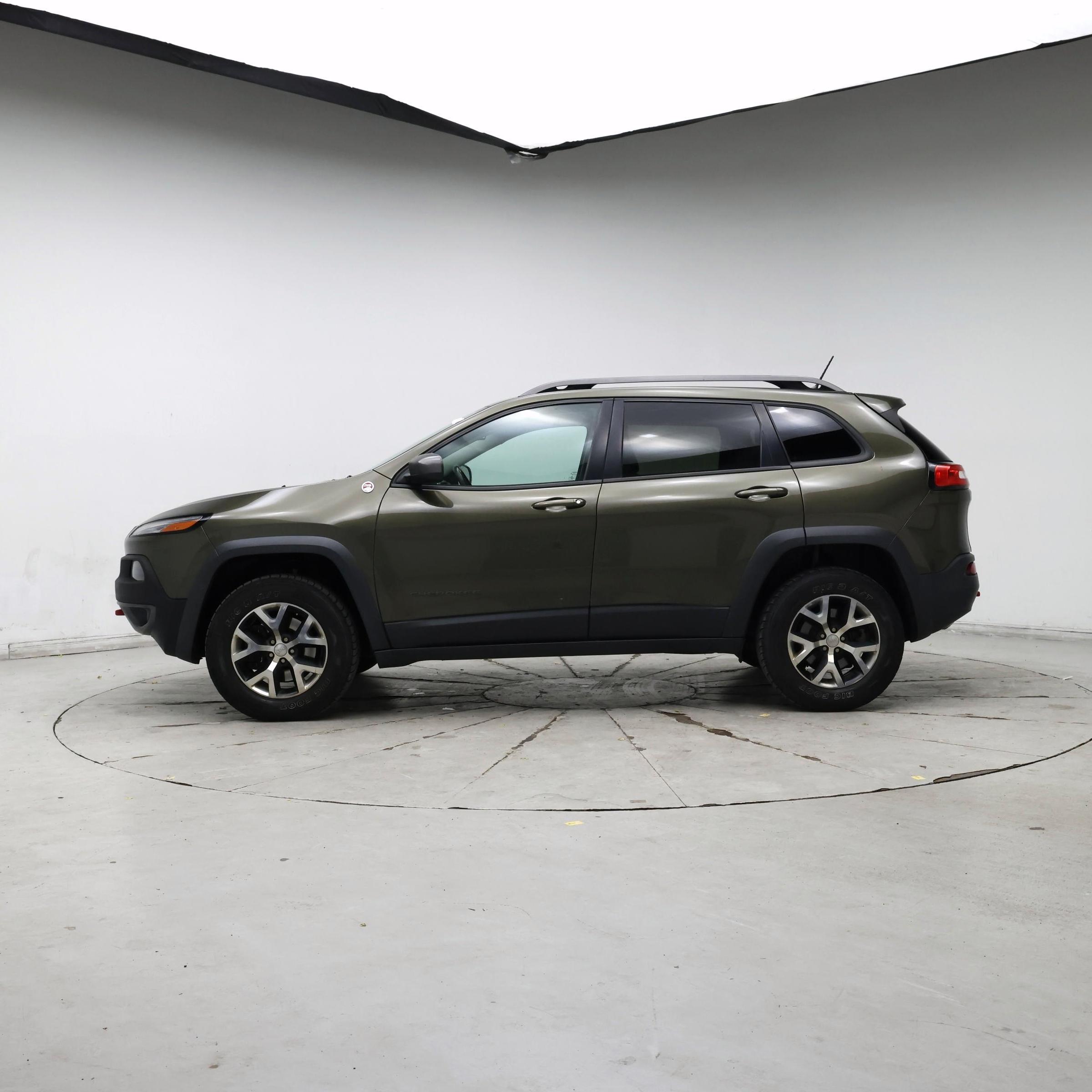 Thumbnail: 2015 Jeep Cherokee - 3