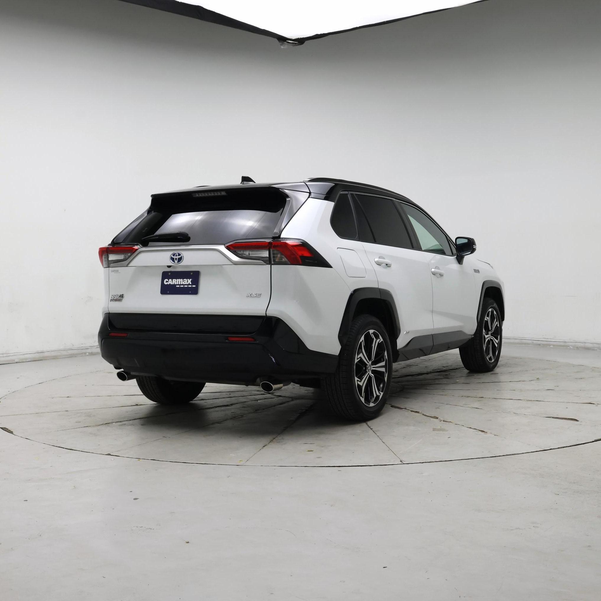 Thumbnail: 2023 Toyota RAV4 - 8