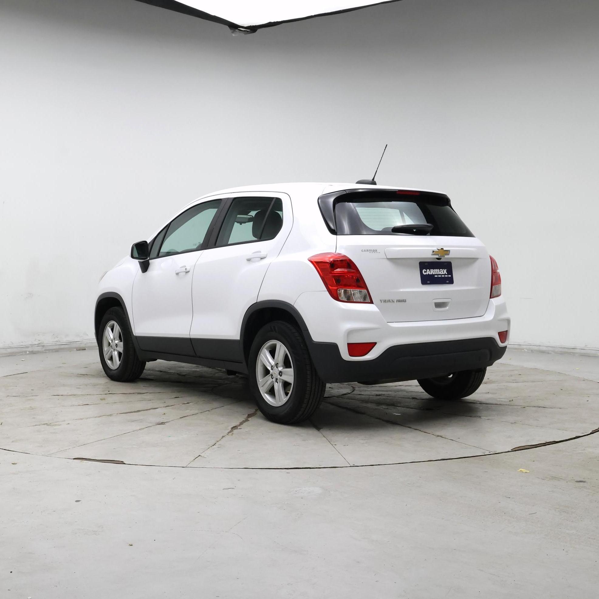 Thumbnail: 2018 Chevrolet Trax - 2