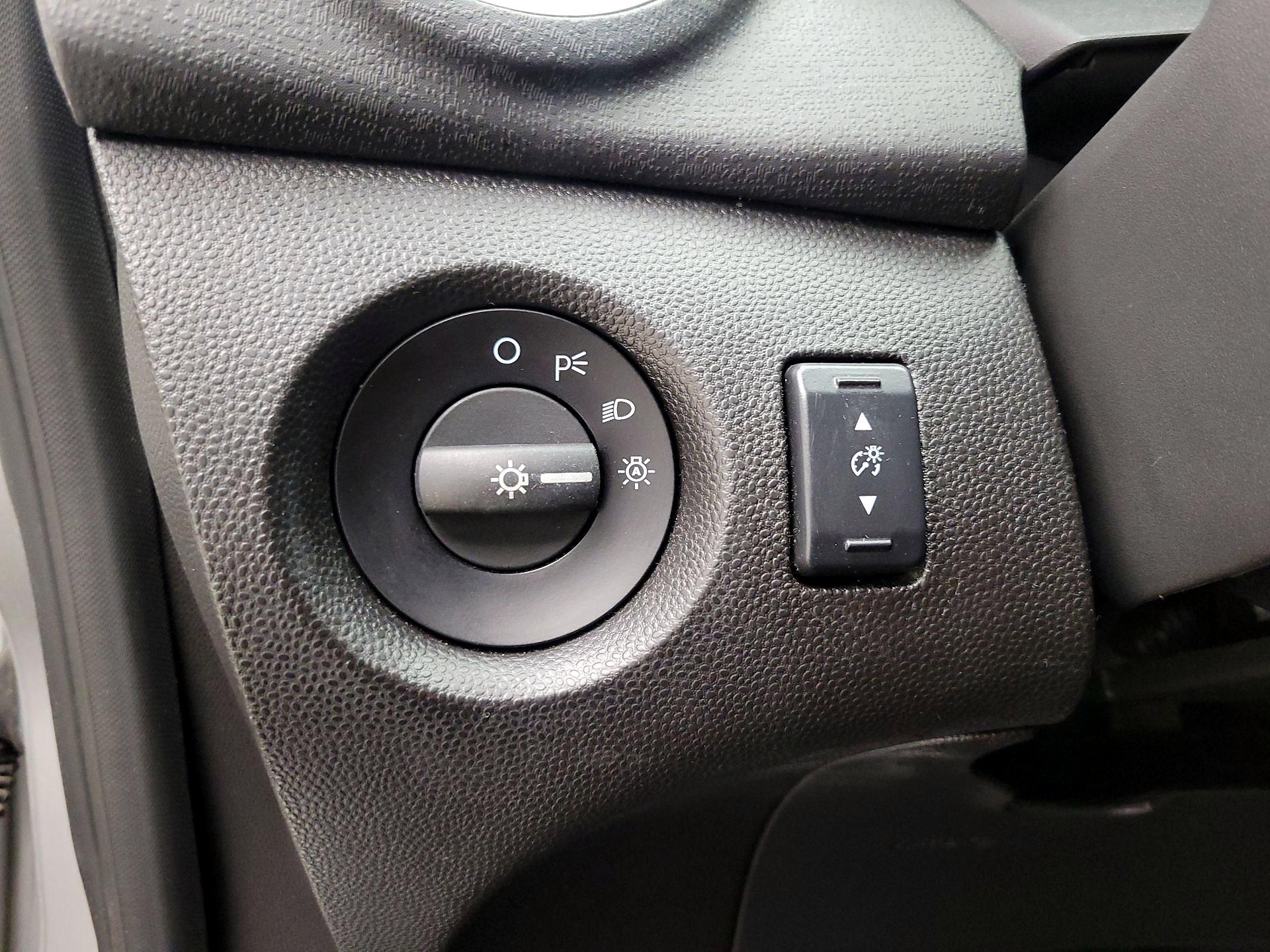 Thumbnail: 2018 Ford Fiesta - 13