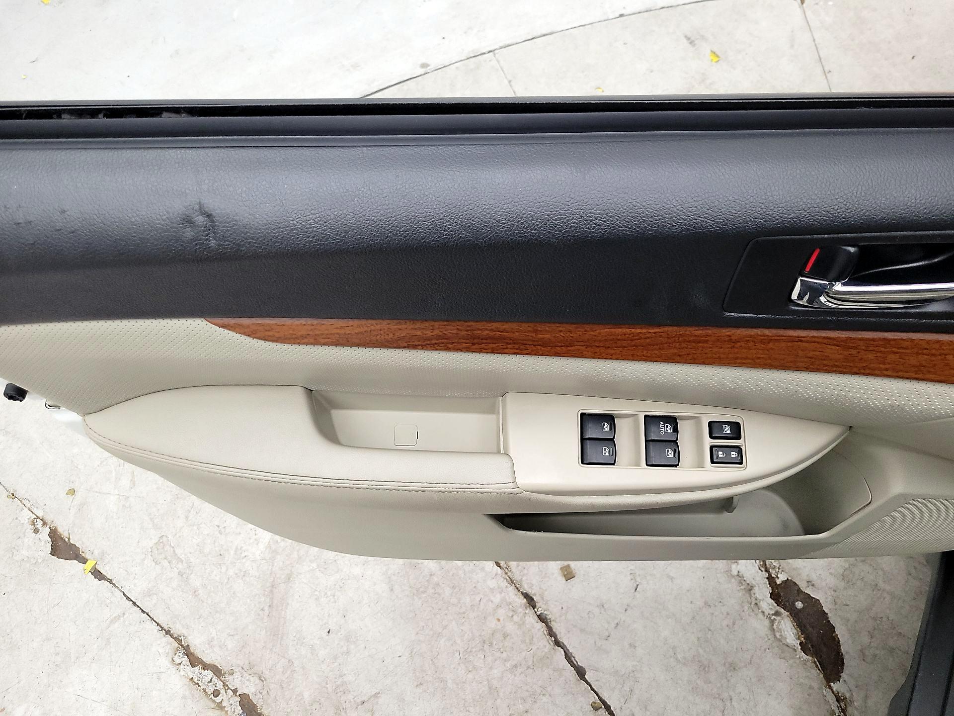 Thumbnail: 2014 Subaru Outback - 12