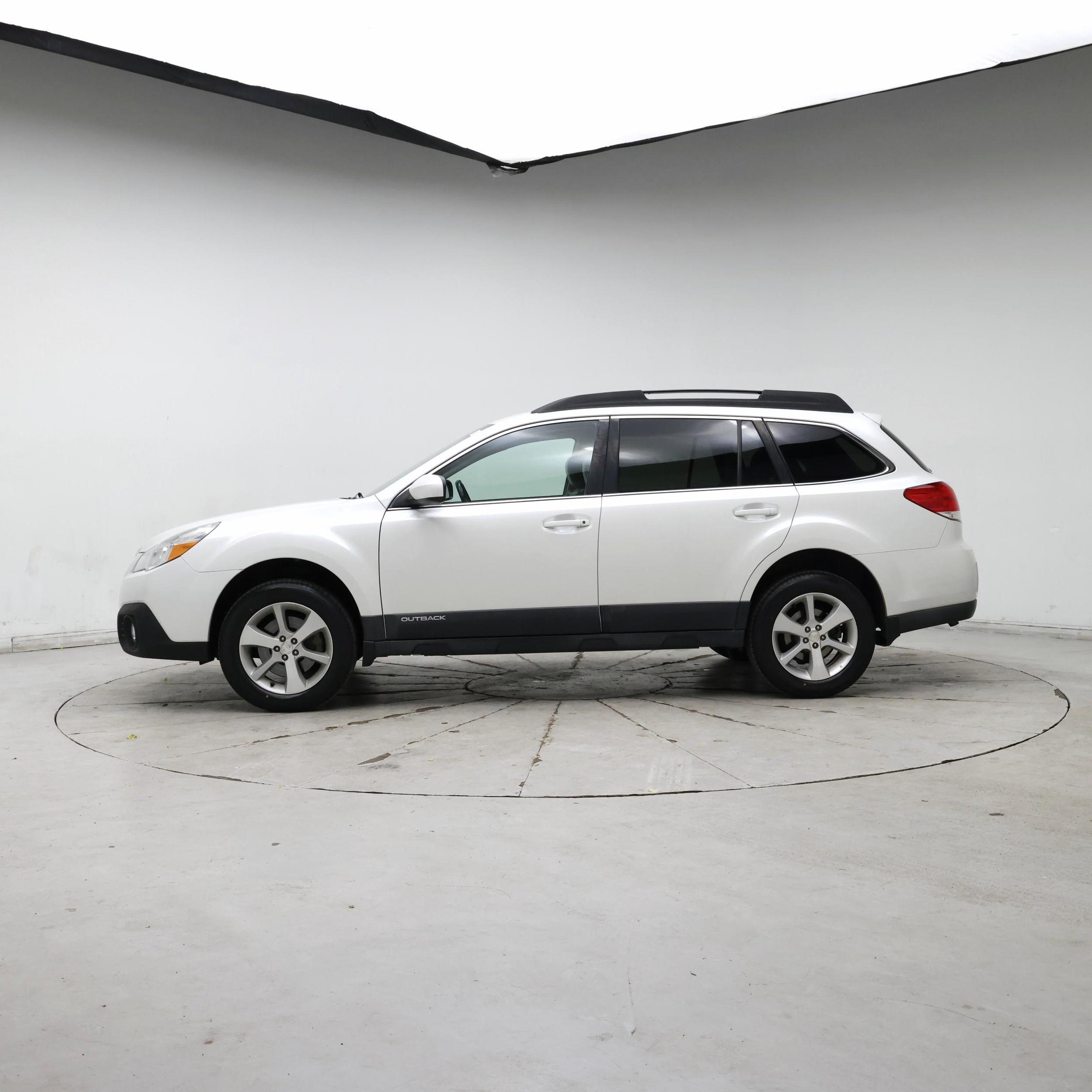 Thumbnail: 2014 Subaru Outback - 3