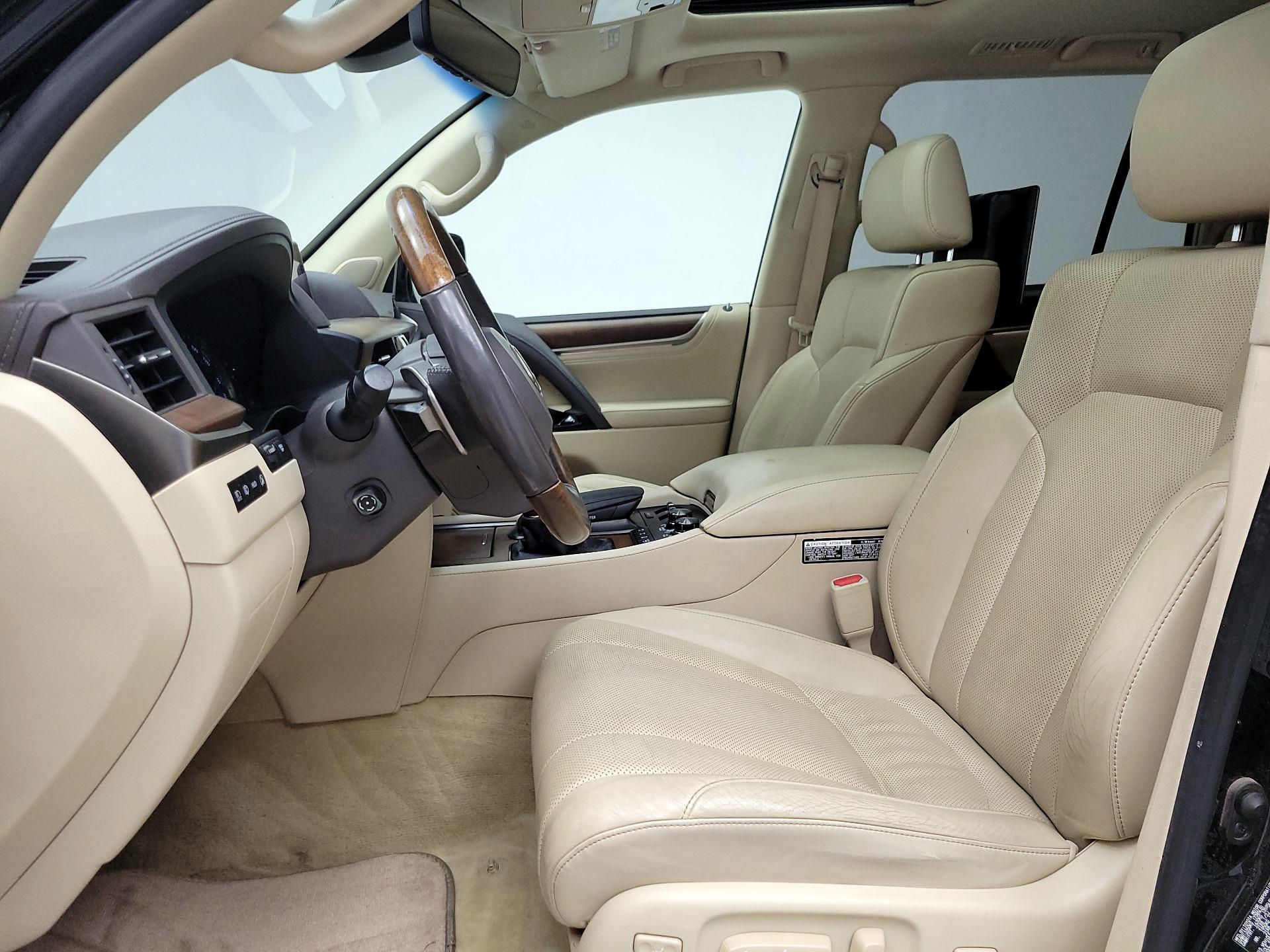 Thumbnail: 2018 Lexus LX - 11