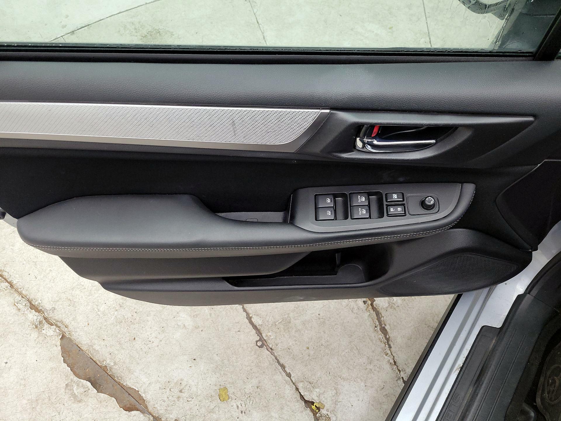 Thumbnail: 2015 Subaru Legacy - 12