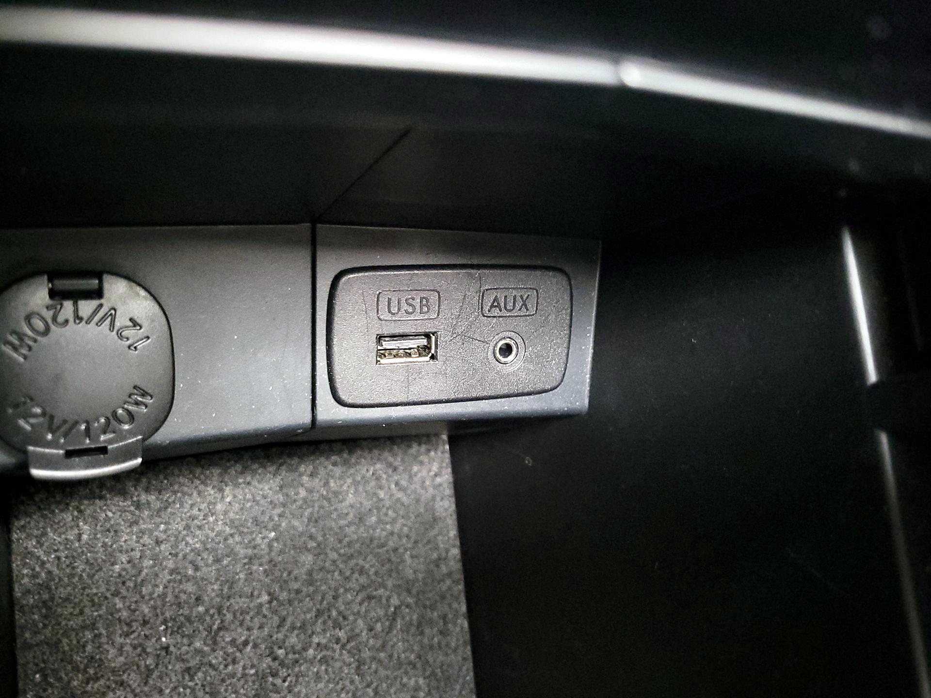 Thumbnail: 2015 Subaru Forester - 19