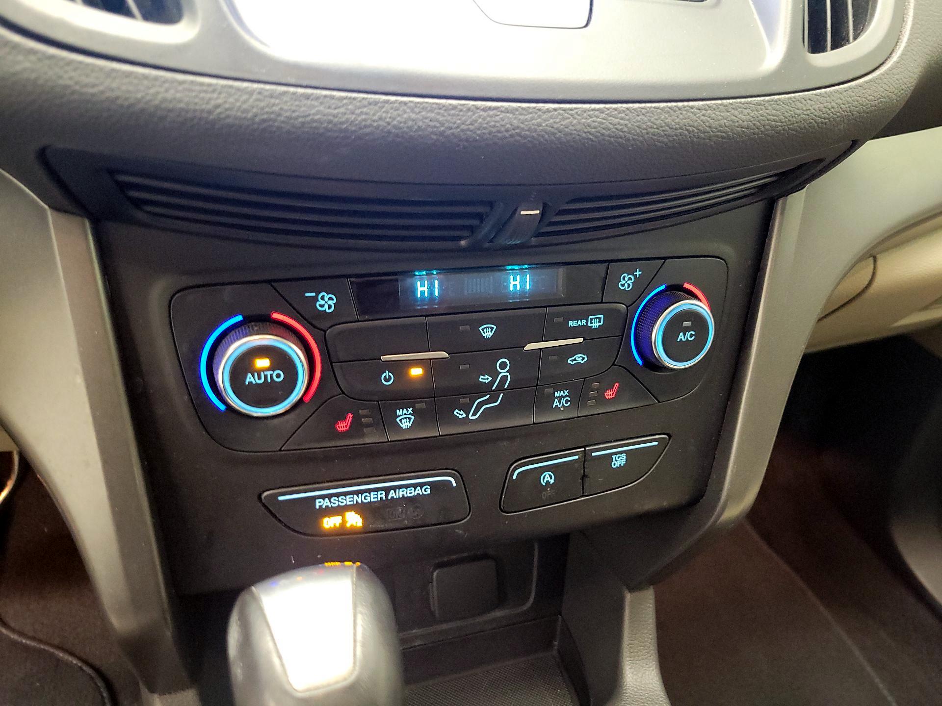 Thumbnail: 2017 Ford Escape - 17