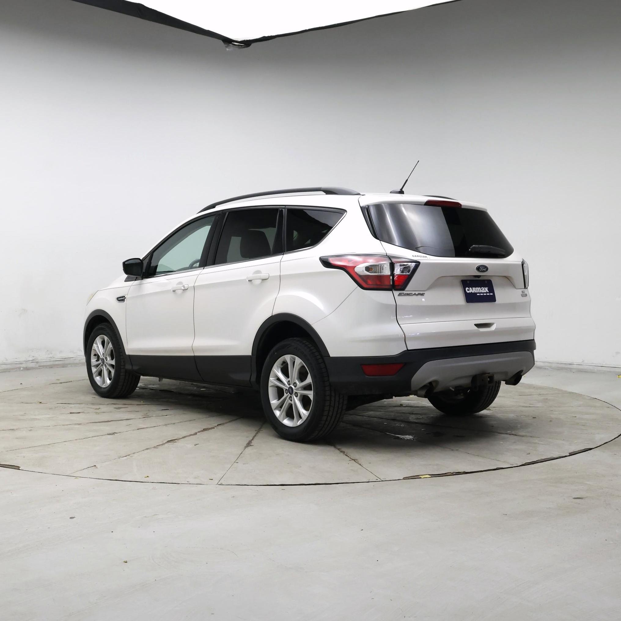 Thumbnail: 2017 Ford Escape - 2