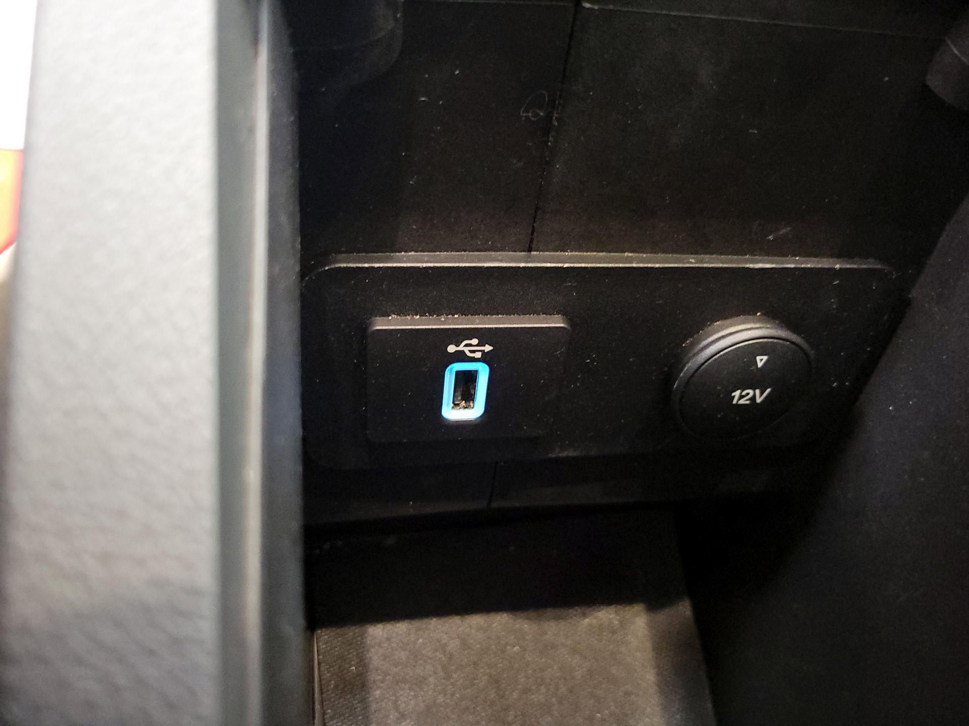 Thumbnail: 2017 Ford Escape - 19