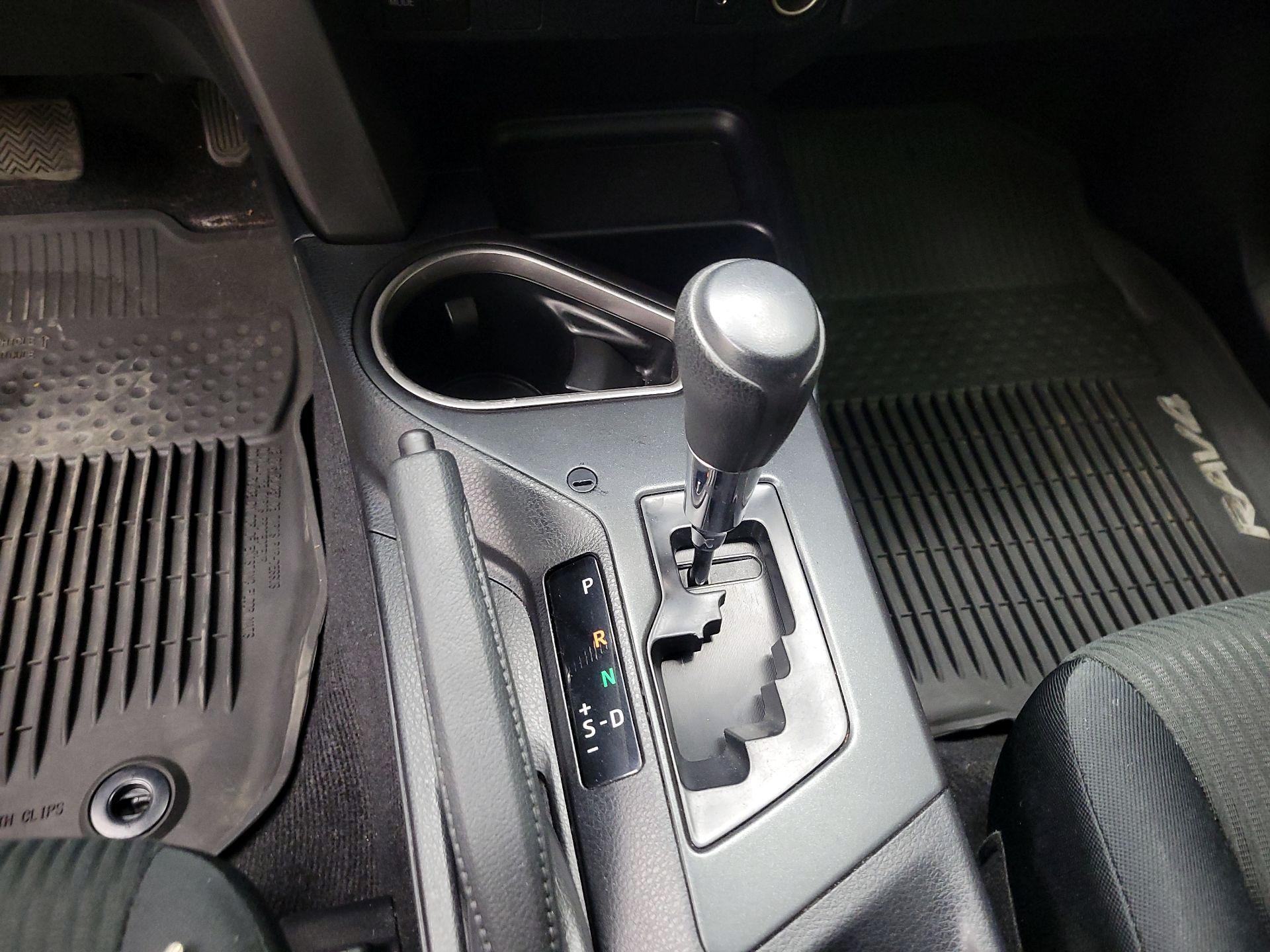 Thumbnail: 2017 Toyota RAV4 - 17