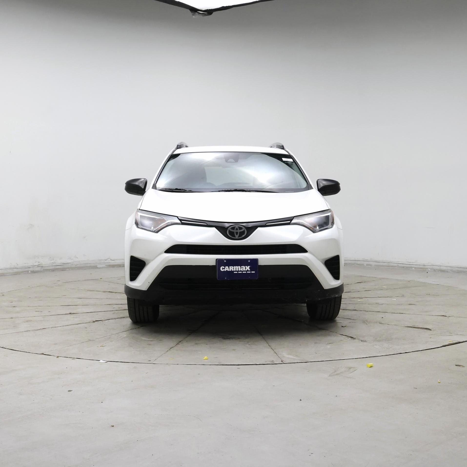 Thumbnail: 2017 Toyota RAV4 - 5