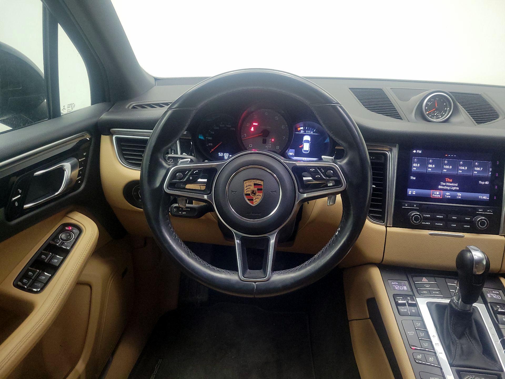 Thumbnail: 2018 Porsche Macan - 10