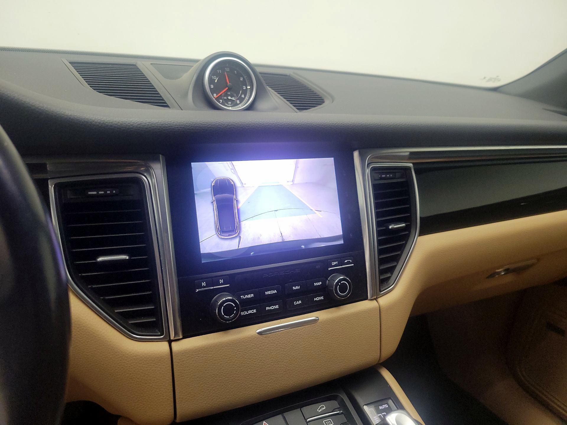 Thumbnail: 2018 Porsche Macan - 14