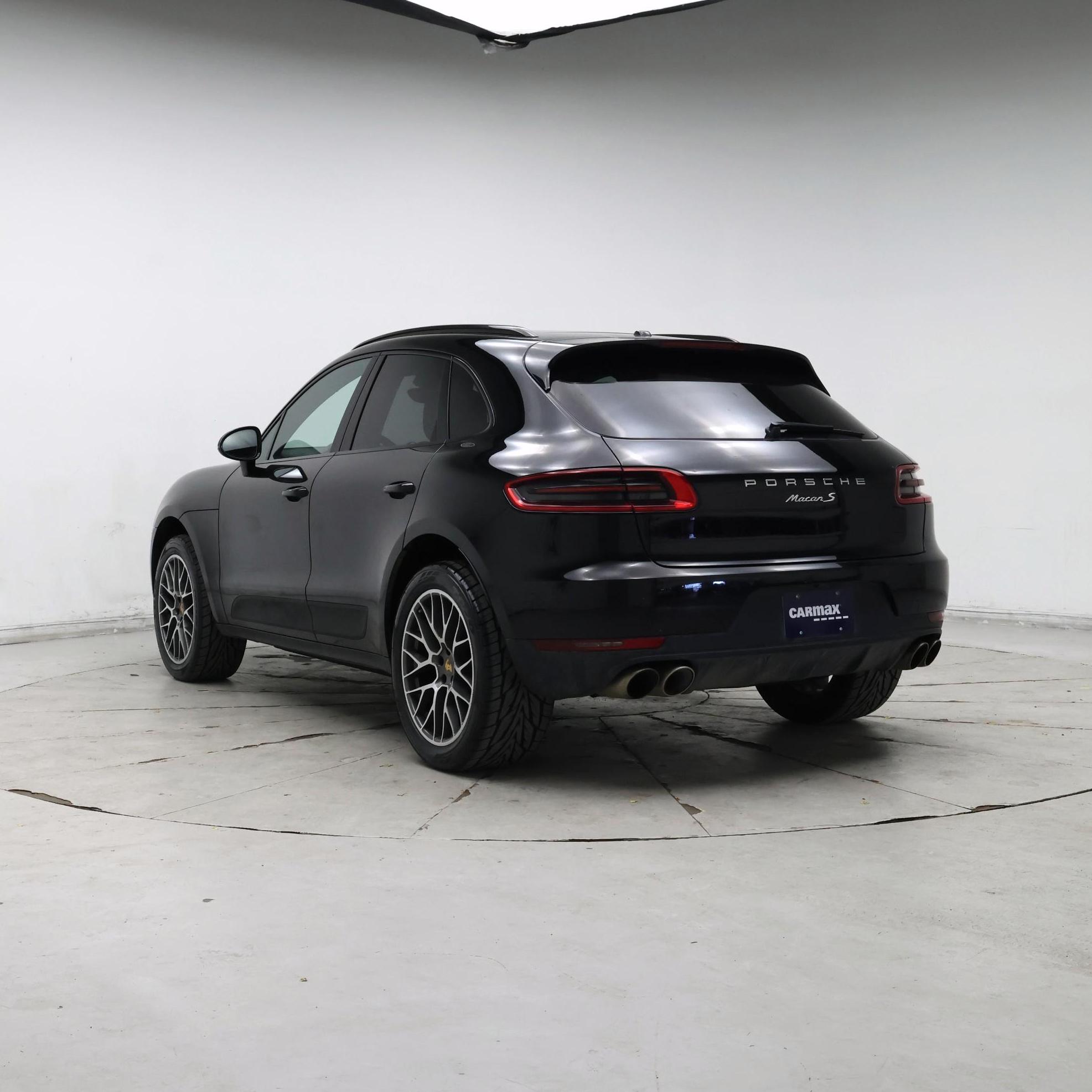 Thumbnail: 2018 Porsche Macan - 2