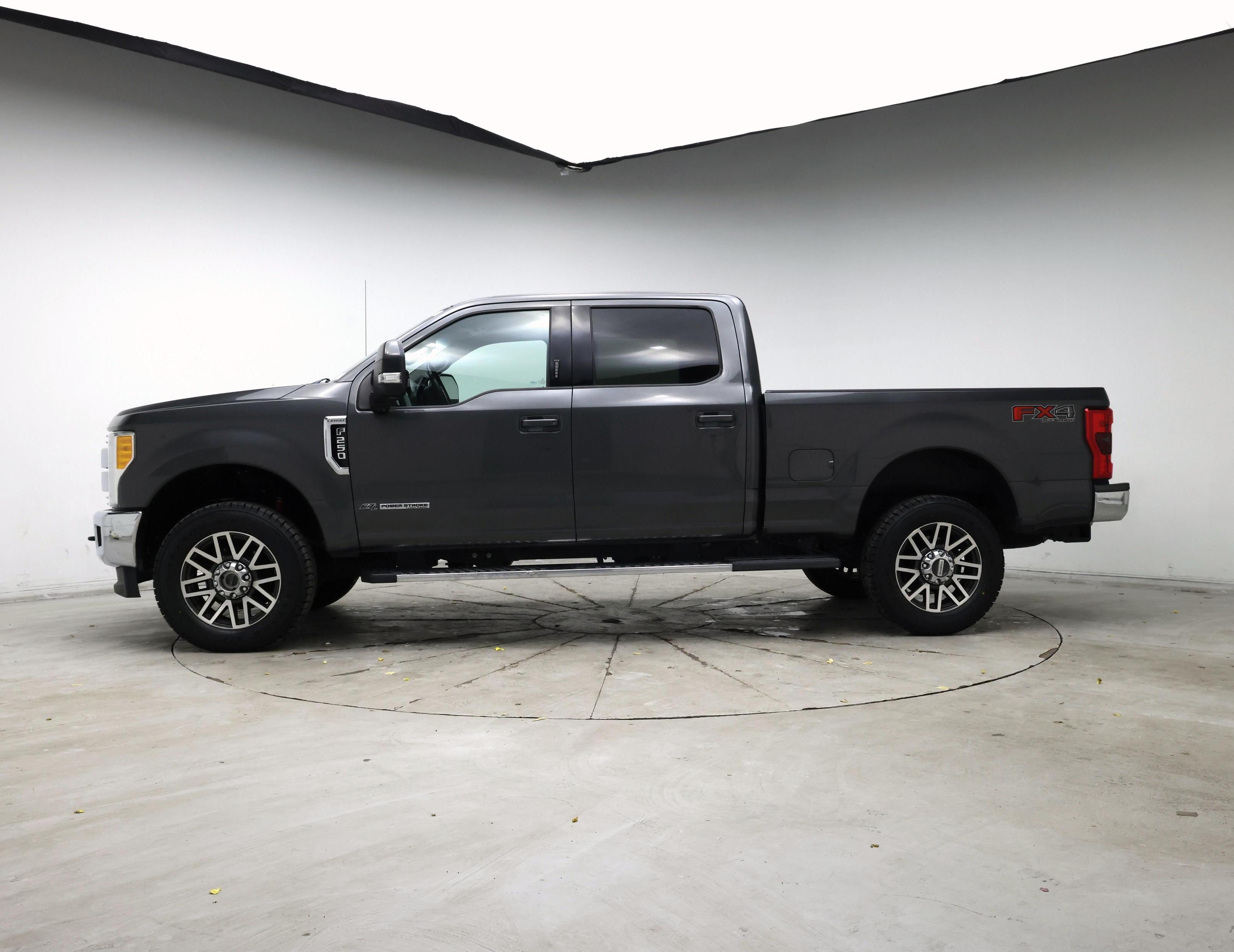 Thumbnail: 2017 Ford F-250 - 3