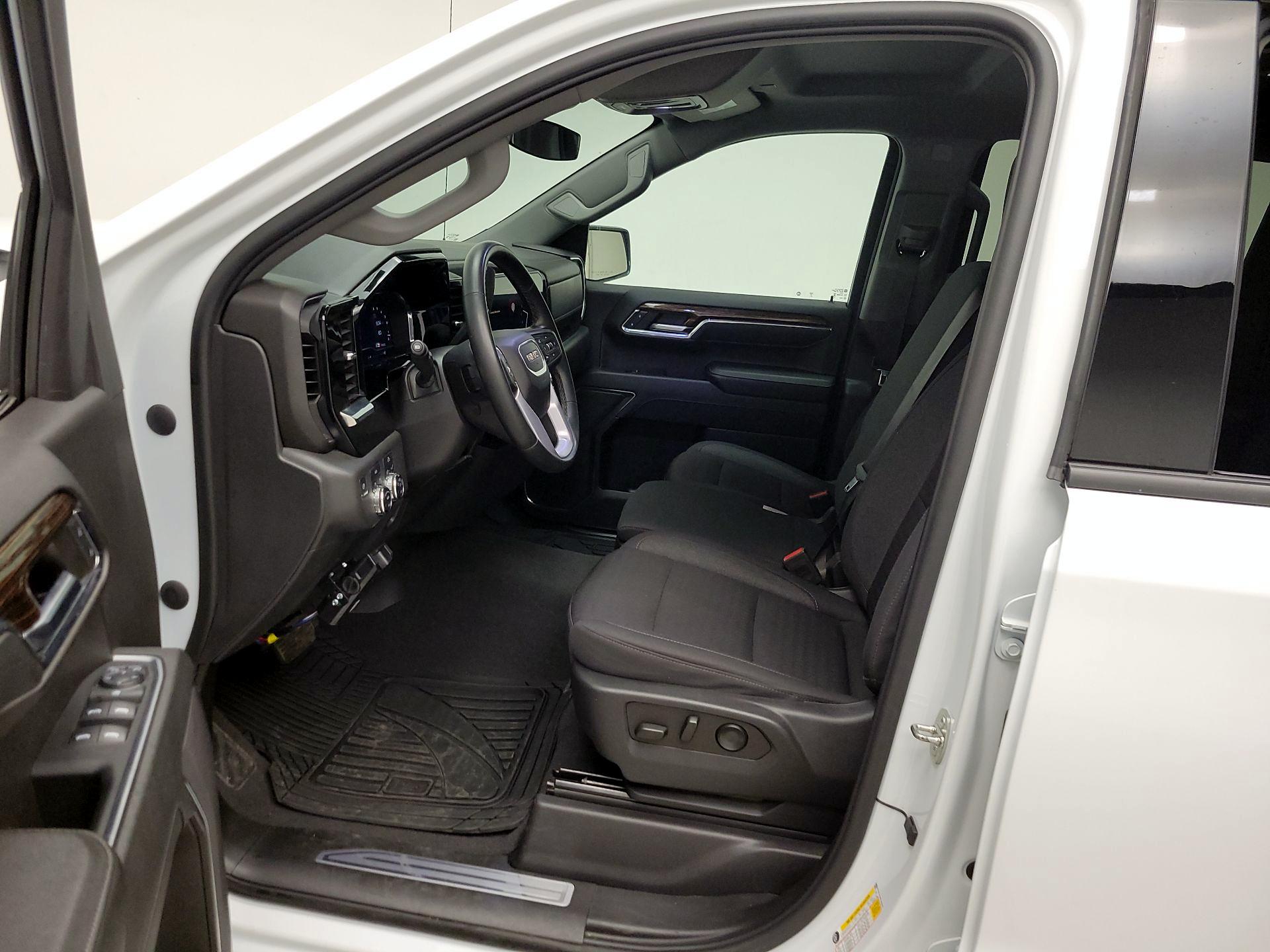 Thumbnail: 2023 GMC Sierra 1500 - 11