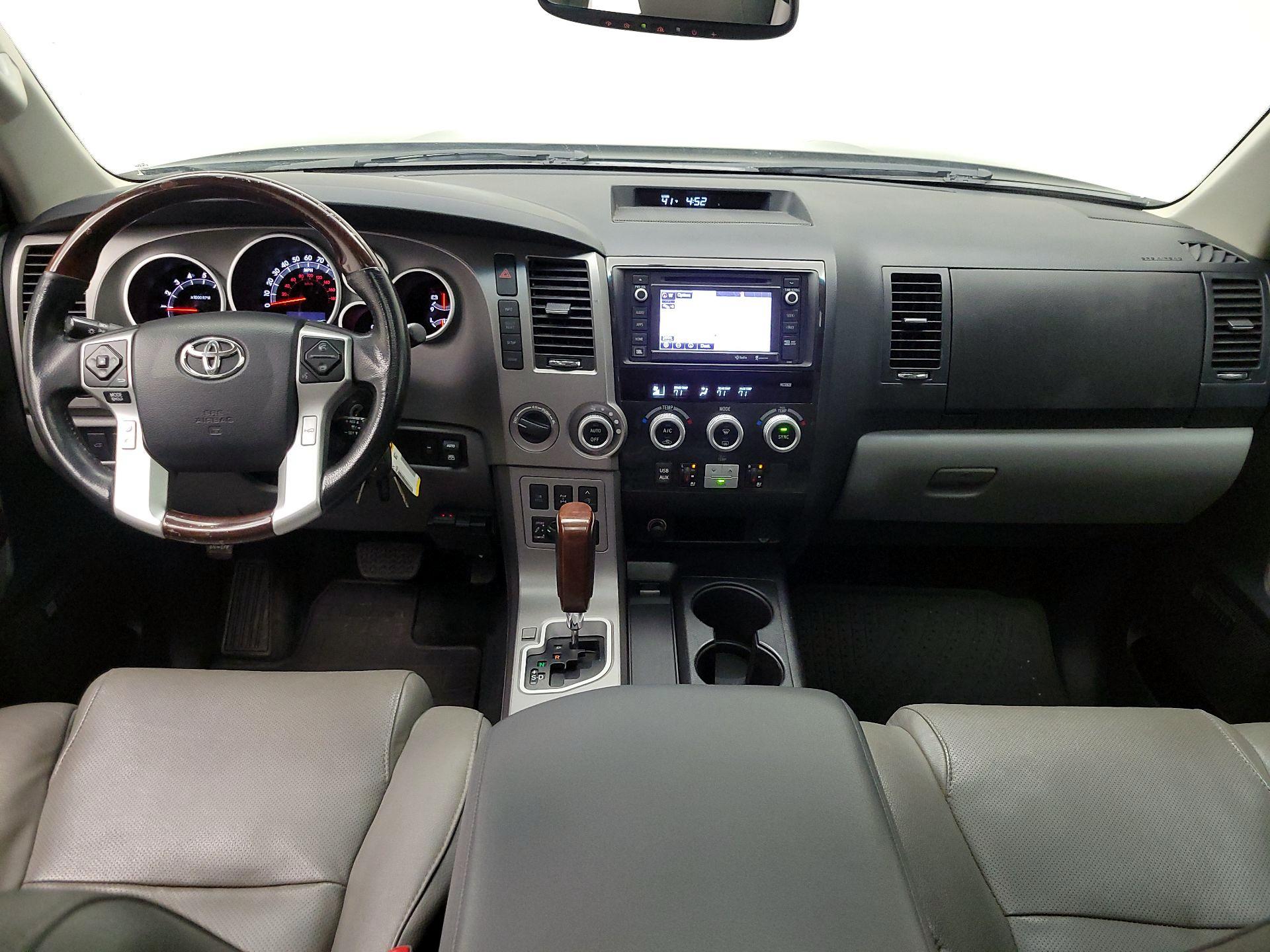 Thumbnail: 2014 Toyota Sequoia - 9