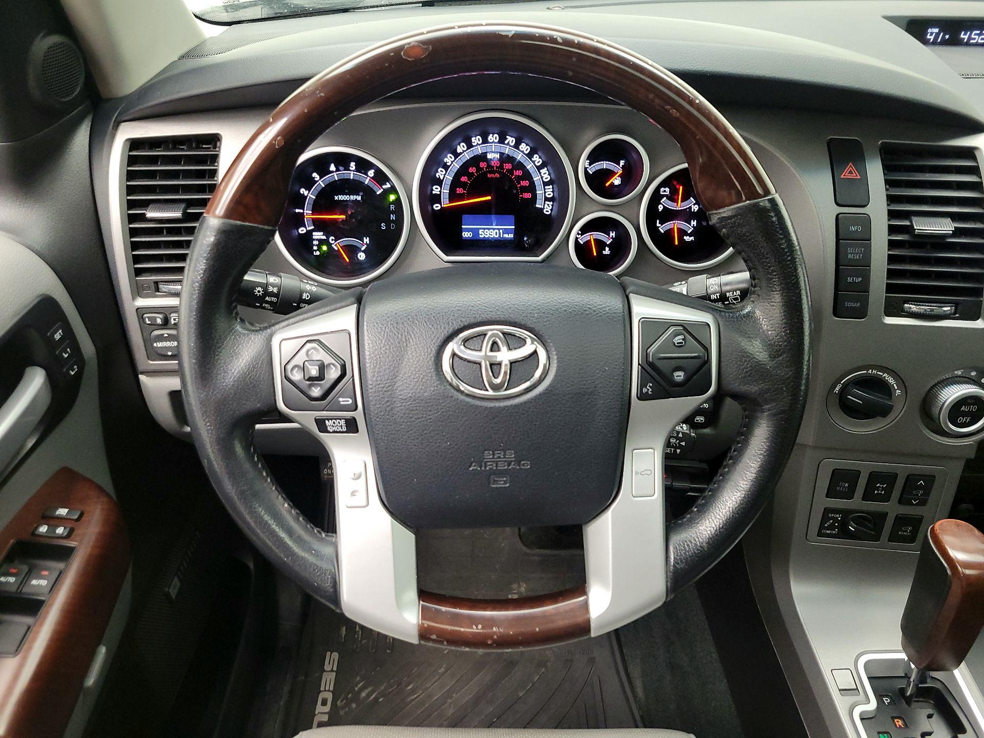 Thumbnail: 2014 Toyota Sequoia - 10