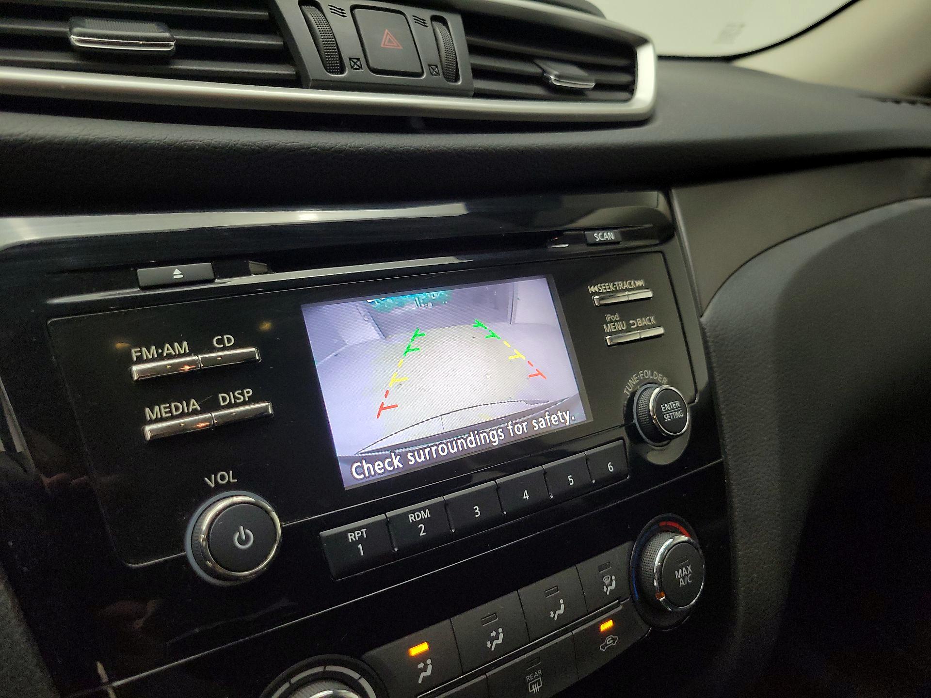 Thumbnail: 2014 Nissan Rogue - 14