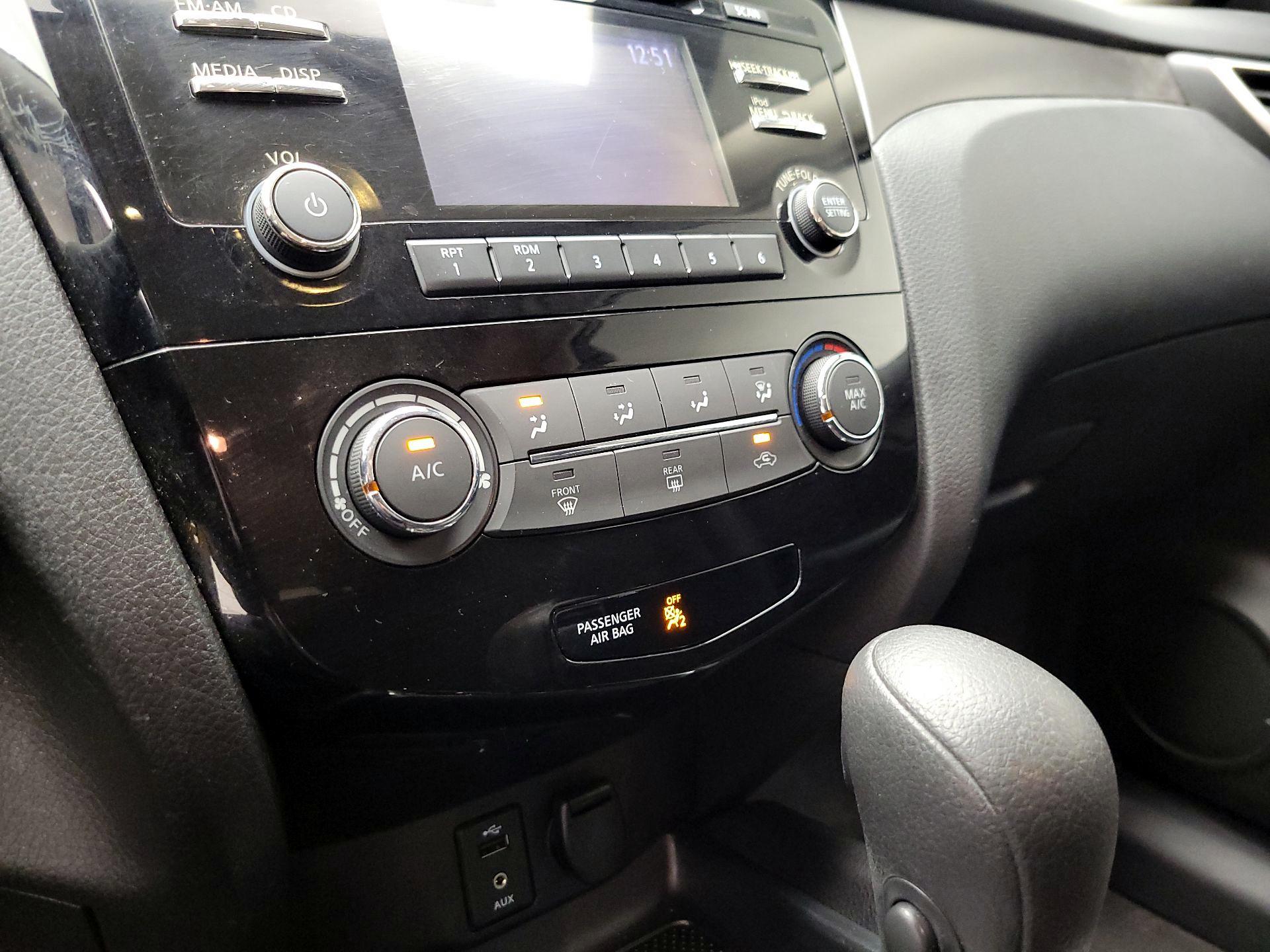 Thumbnail: 2014 Nissan Rogue - 16