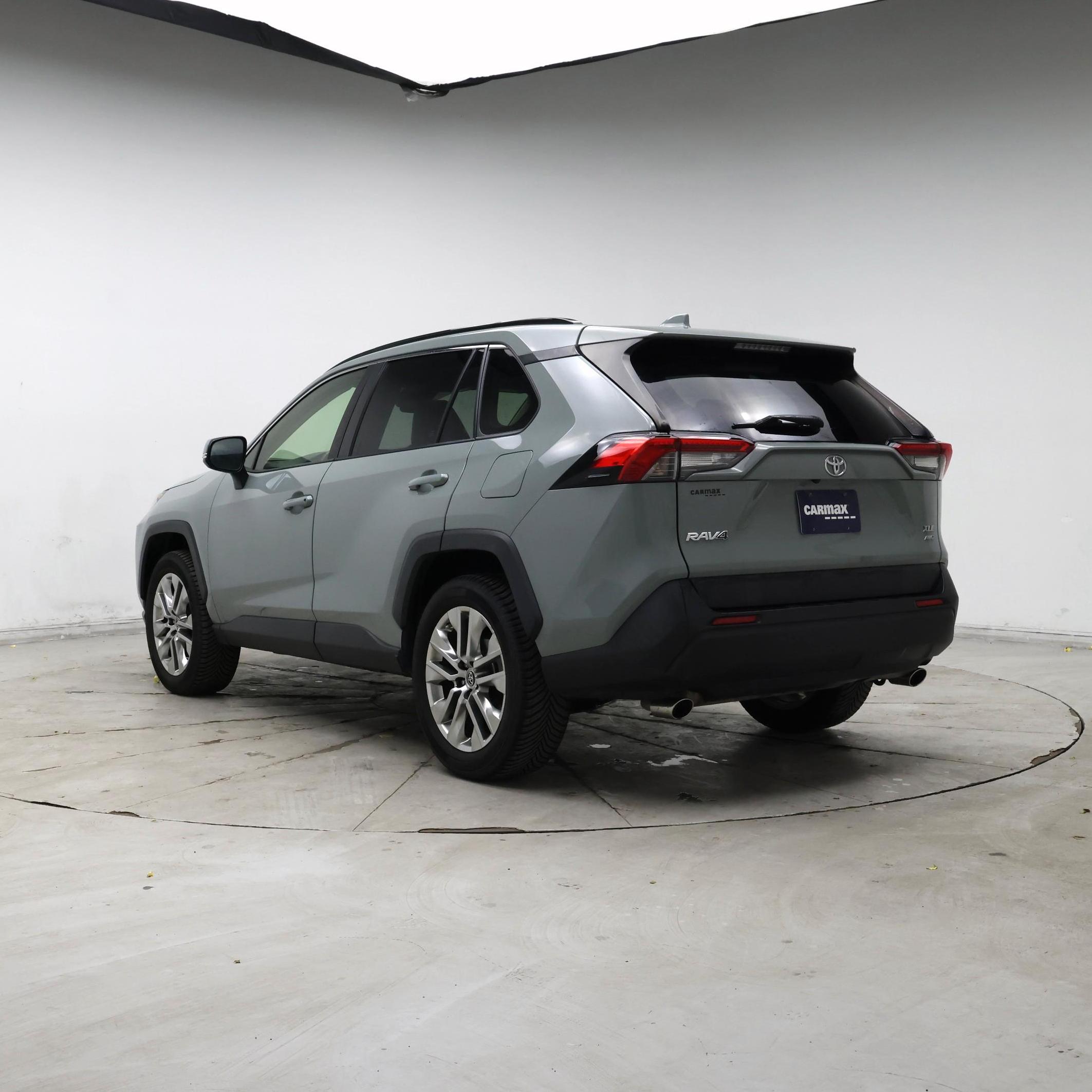 Thumbnail: 2019 Toyota RAV4 - 2