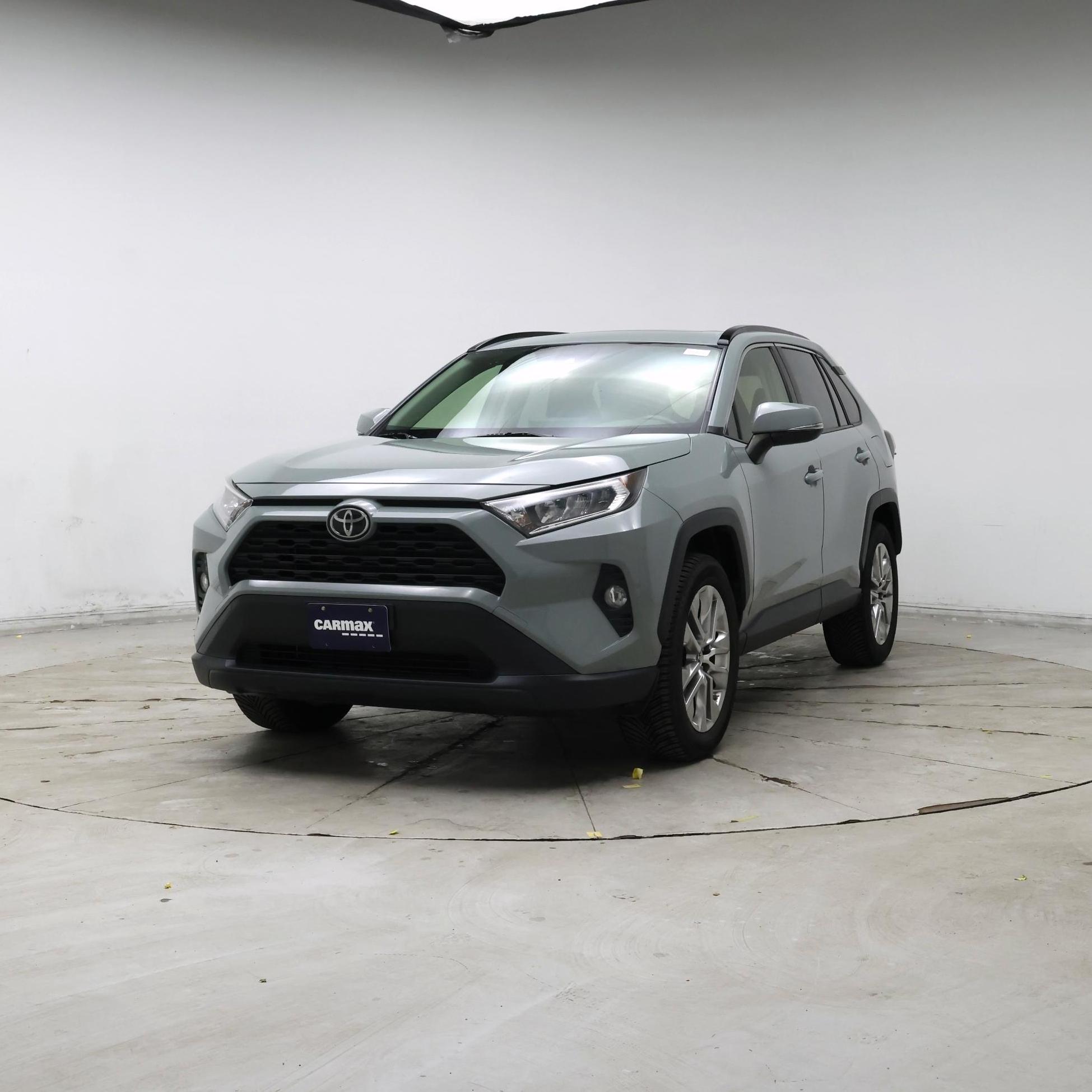Thumbnail: 2019 Toyota RAV4 - 4