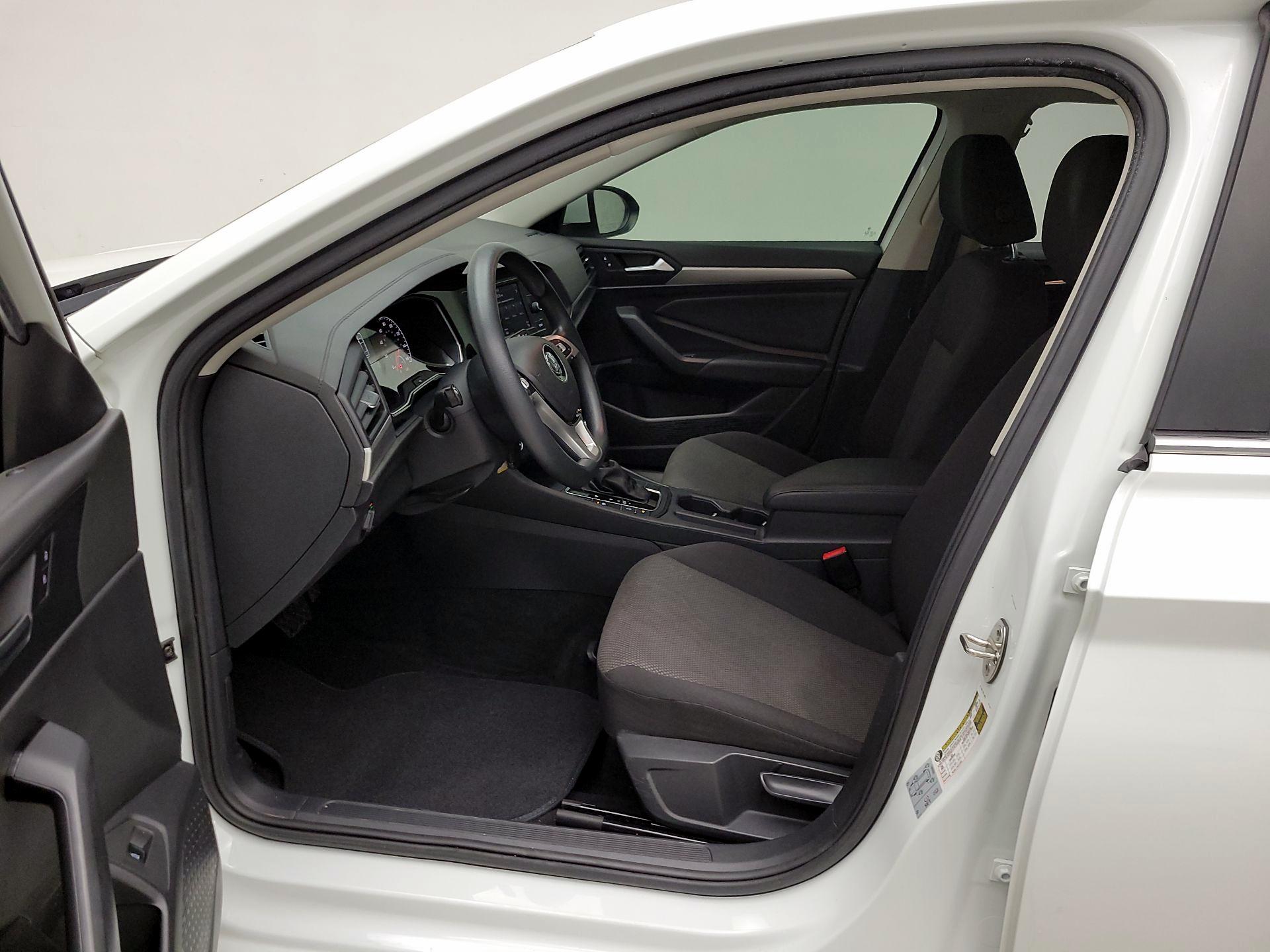 Thumbnail: 2019 Volkswagen Jetta - 11