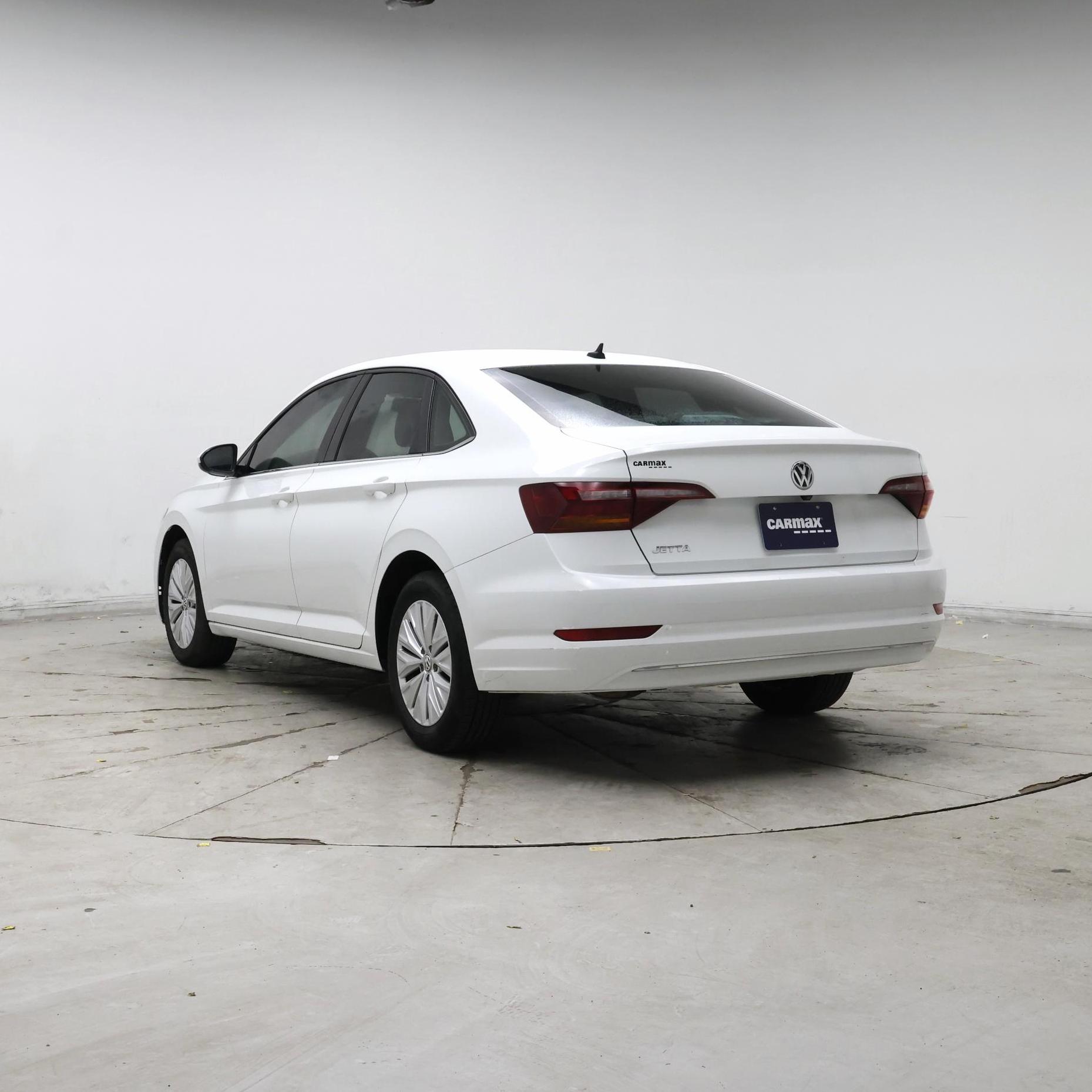 Thumbnail: 2019 Volkswagen Jetta - 2