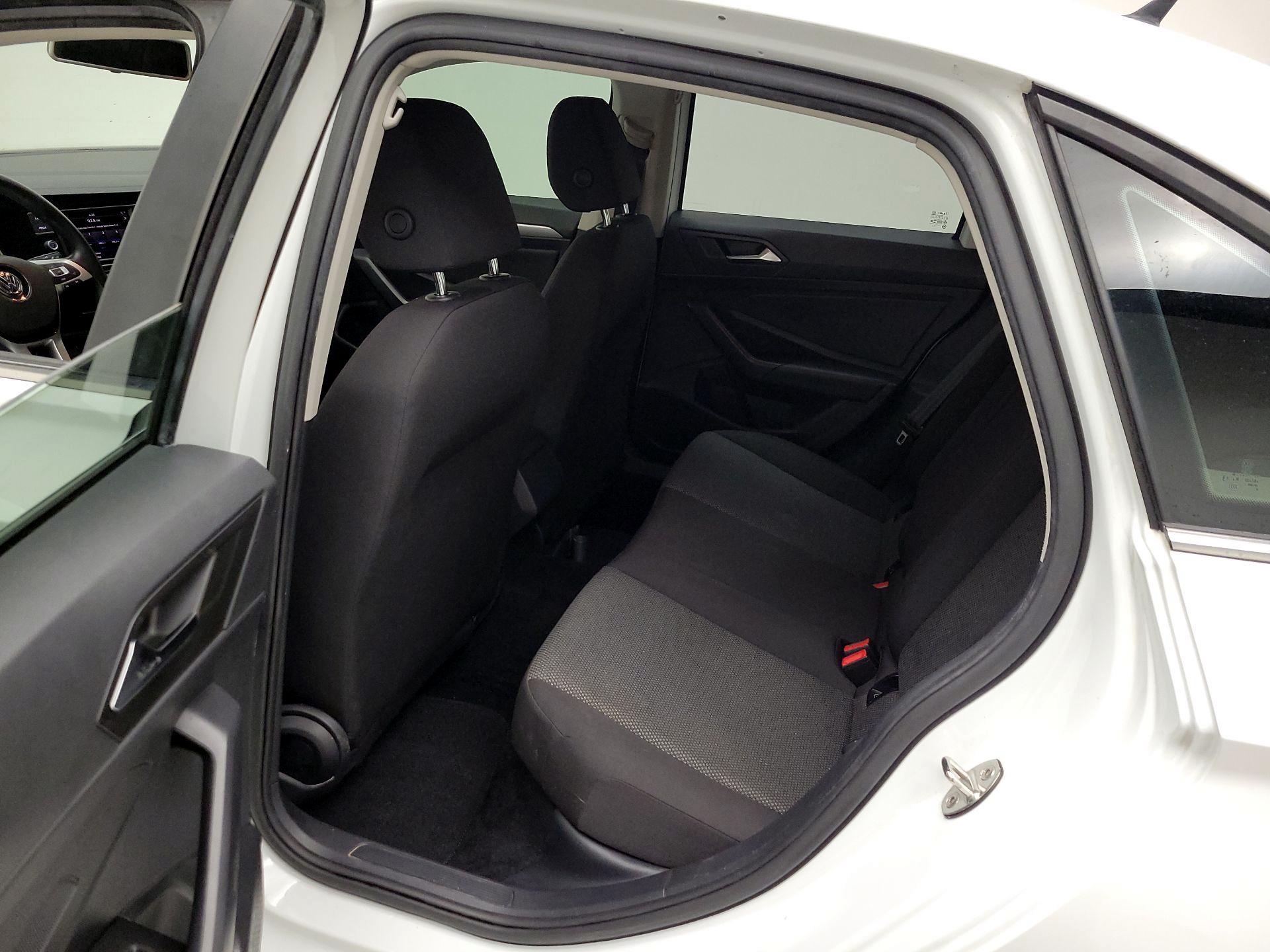 Thumbnail: 2019 Volkswagen Jetta - 19