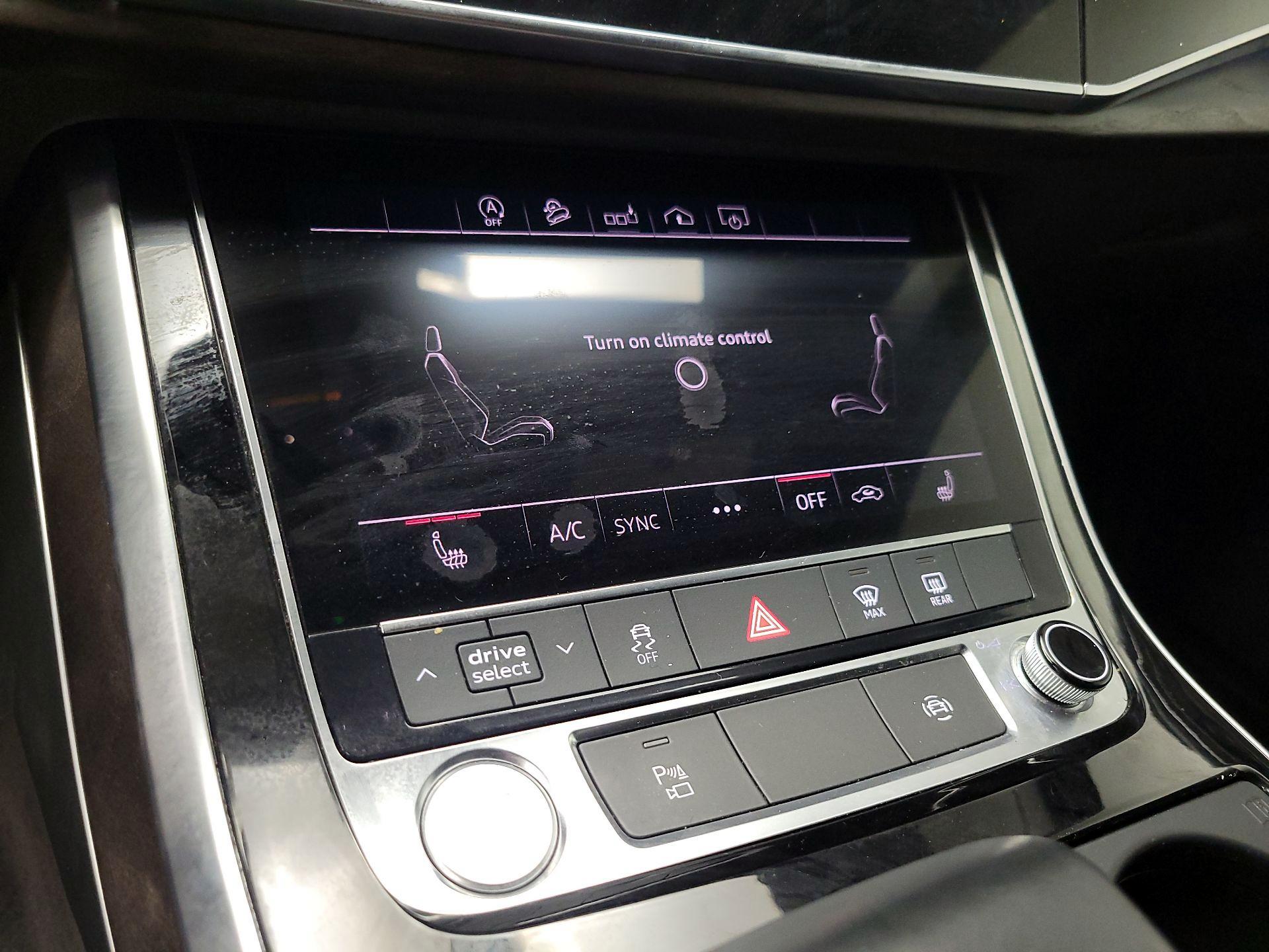 Thumbnail: 2019 Audi Q8 - 17