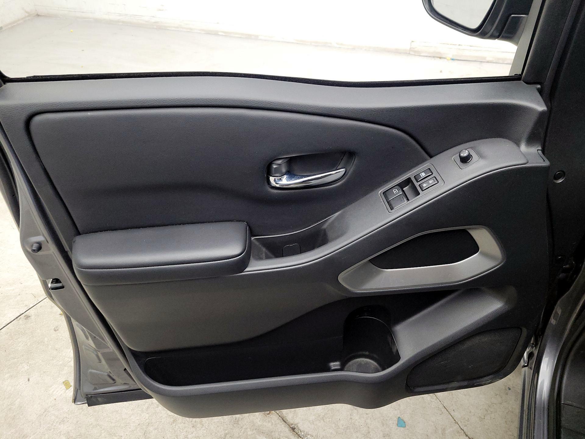 Thumbnail: 2025 Nissan Frontier - 12