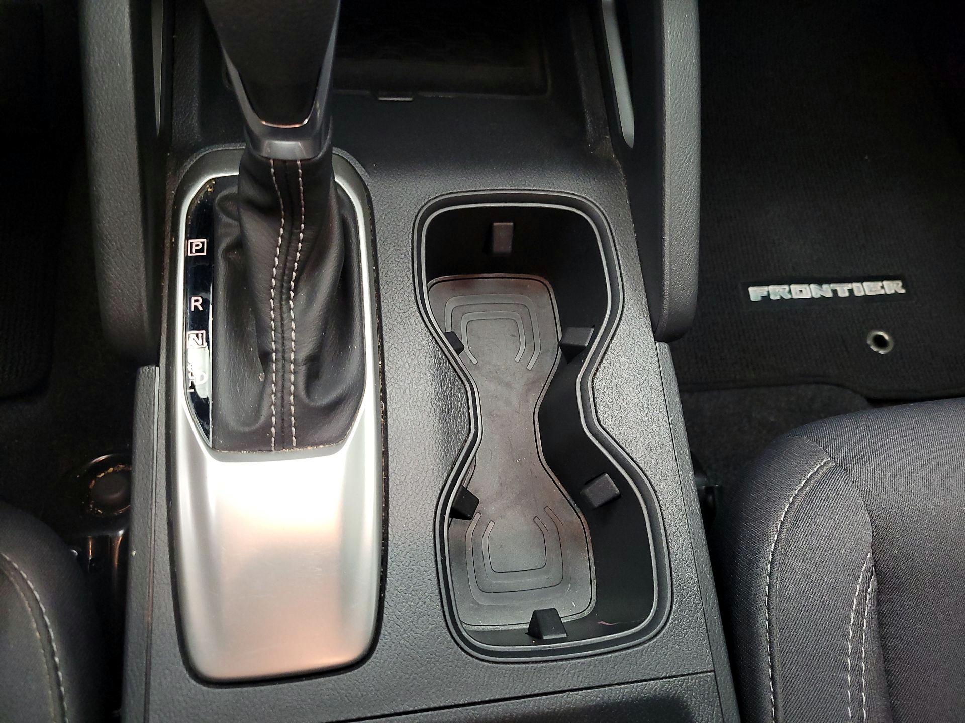 Thumbnail: 2025 Nissan Frontier - 17