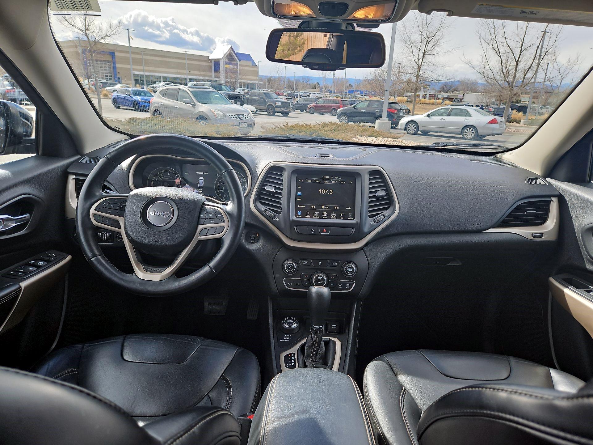 Thumbnail: 2018 Jeep Cherokee - 8