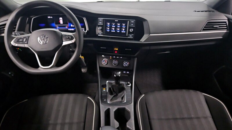 2022 Volkswagen Jetta Sport 9