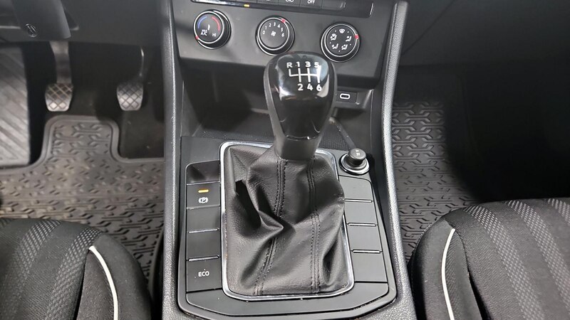 2022 Volkswagen Jetta Sport 17