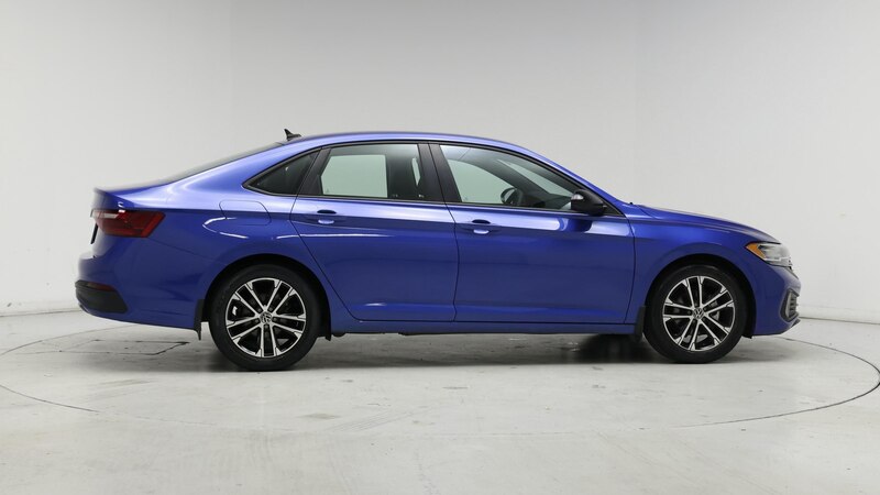 2022 Volkswagen Jetta Sport 7