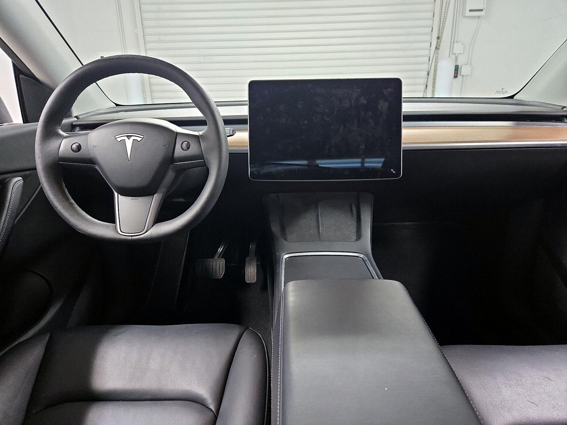 Thumbnail: 2022 Tesla Model Y - 9