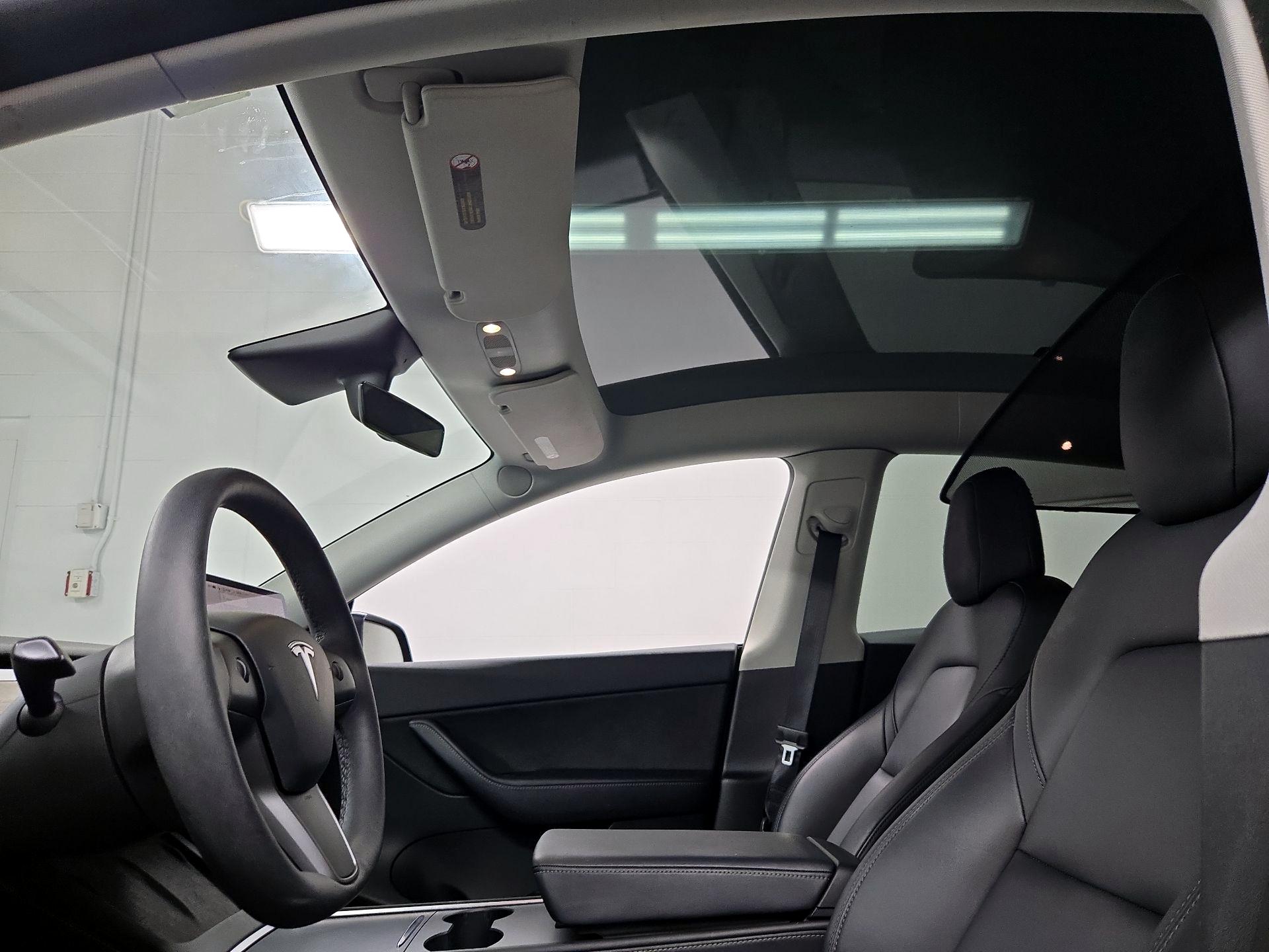 Thumbnail: 2022 Tesla Model Y - 18