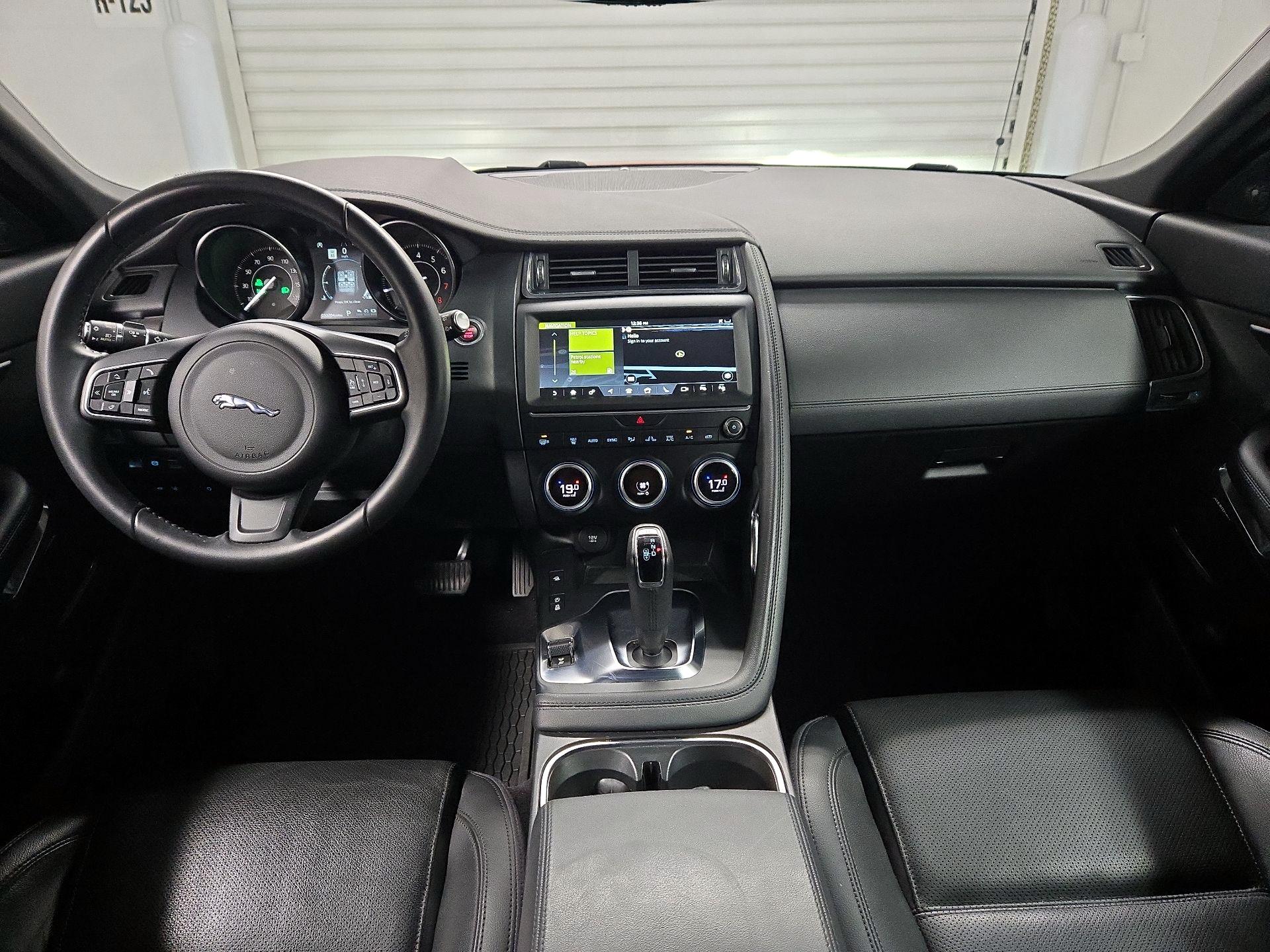 Thumbnail: 2019 Jaguar E-Pace - 9