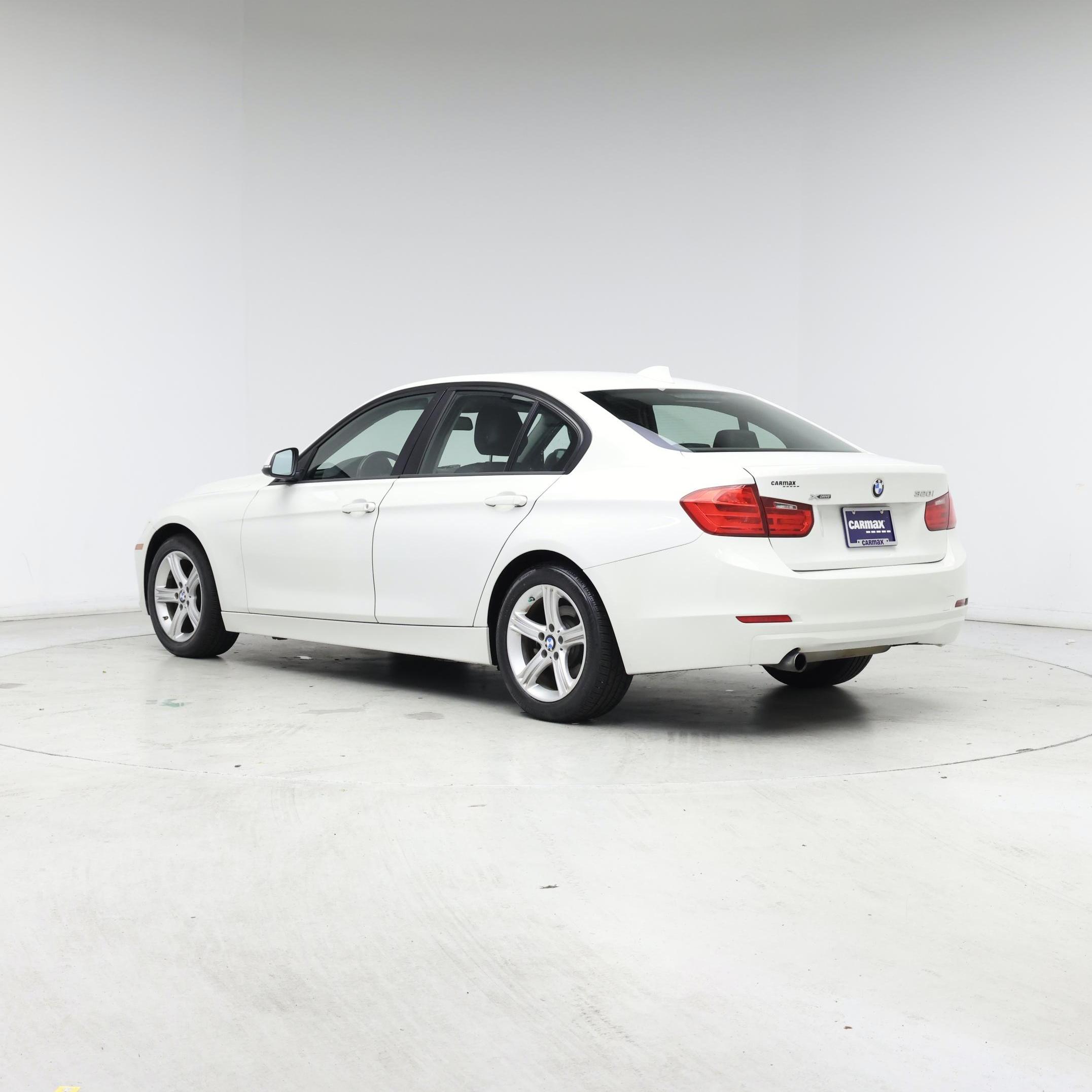 Thumbnail: 2015 BMW 3 Series - 2