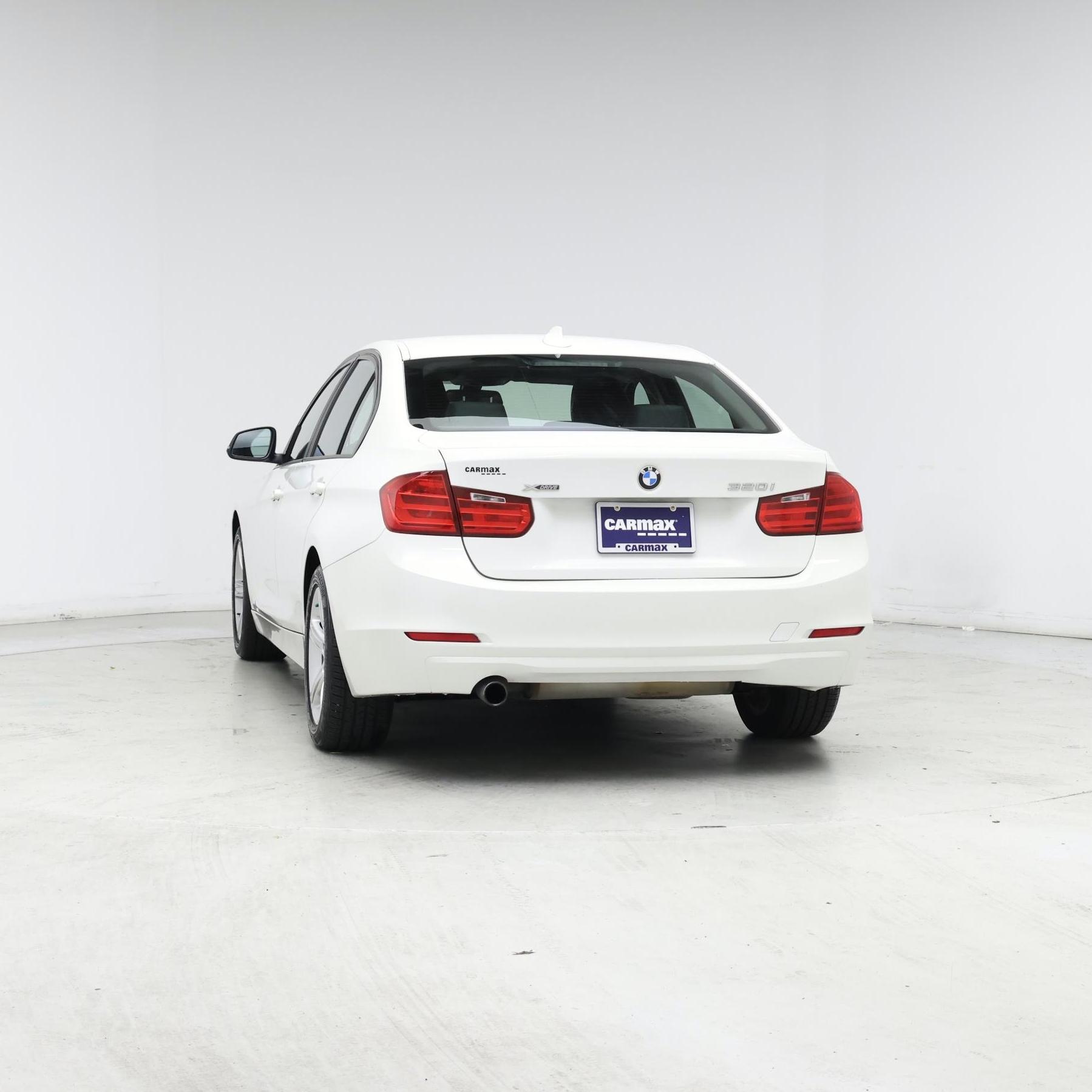 Thumbnail: 2015 BMW 3 Series - 6