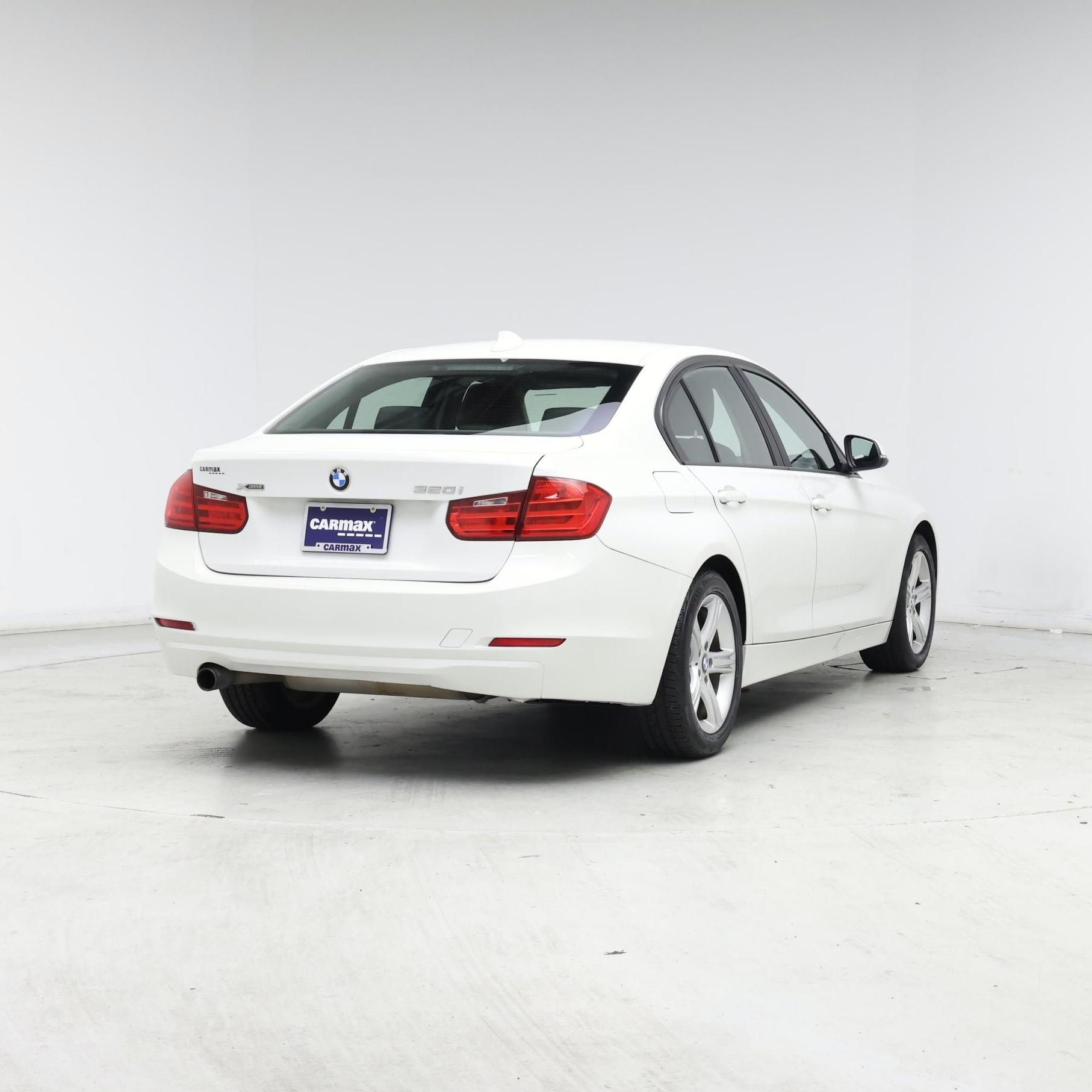 Thumbnail: 2015 BMW 3 Series - 8