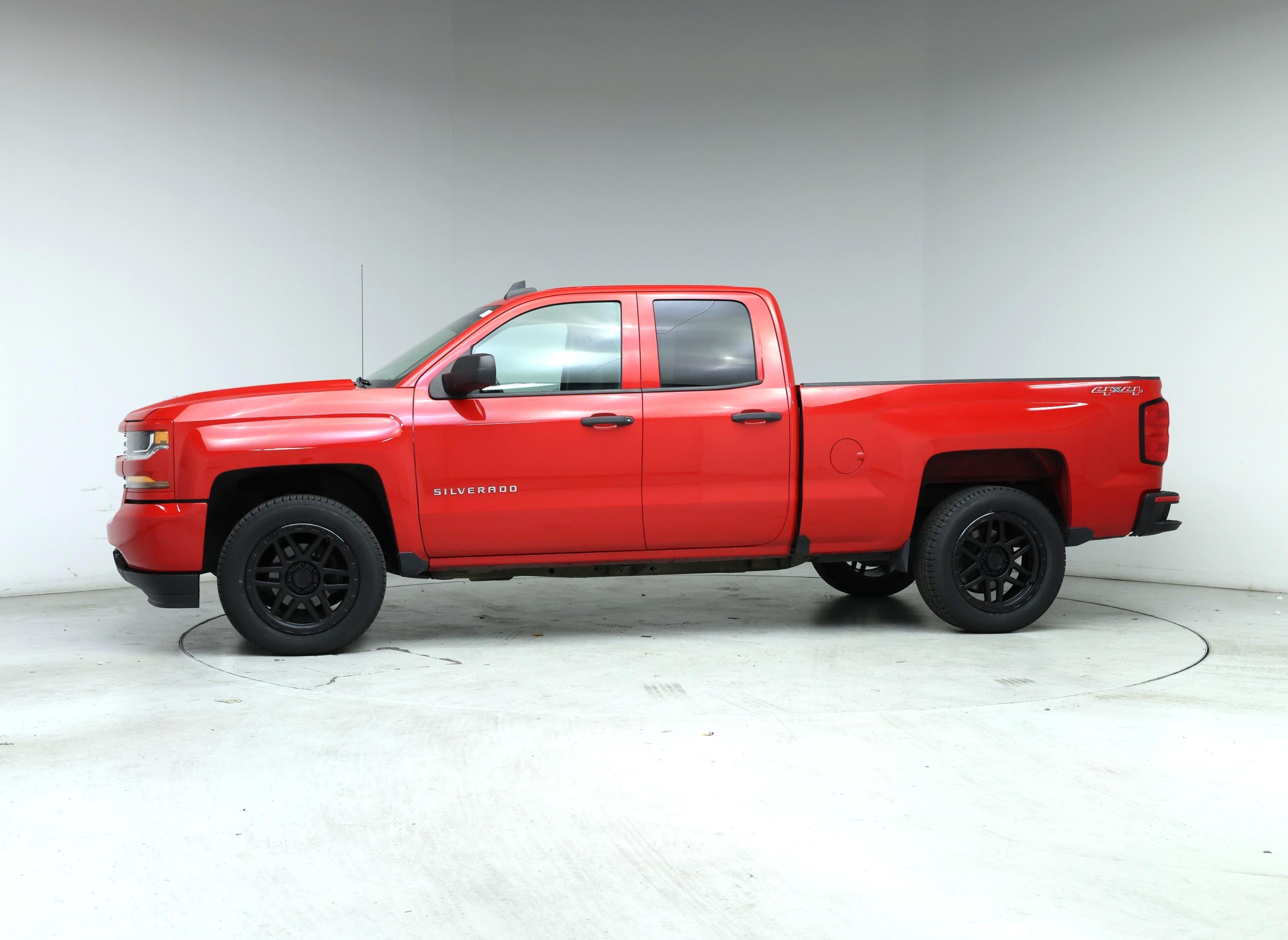 Thumbnail: 2016 Chevrolet Silverado 1500 - 3