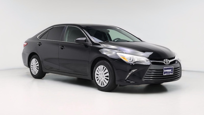 2015 Toyota Camry LE Hero Image
